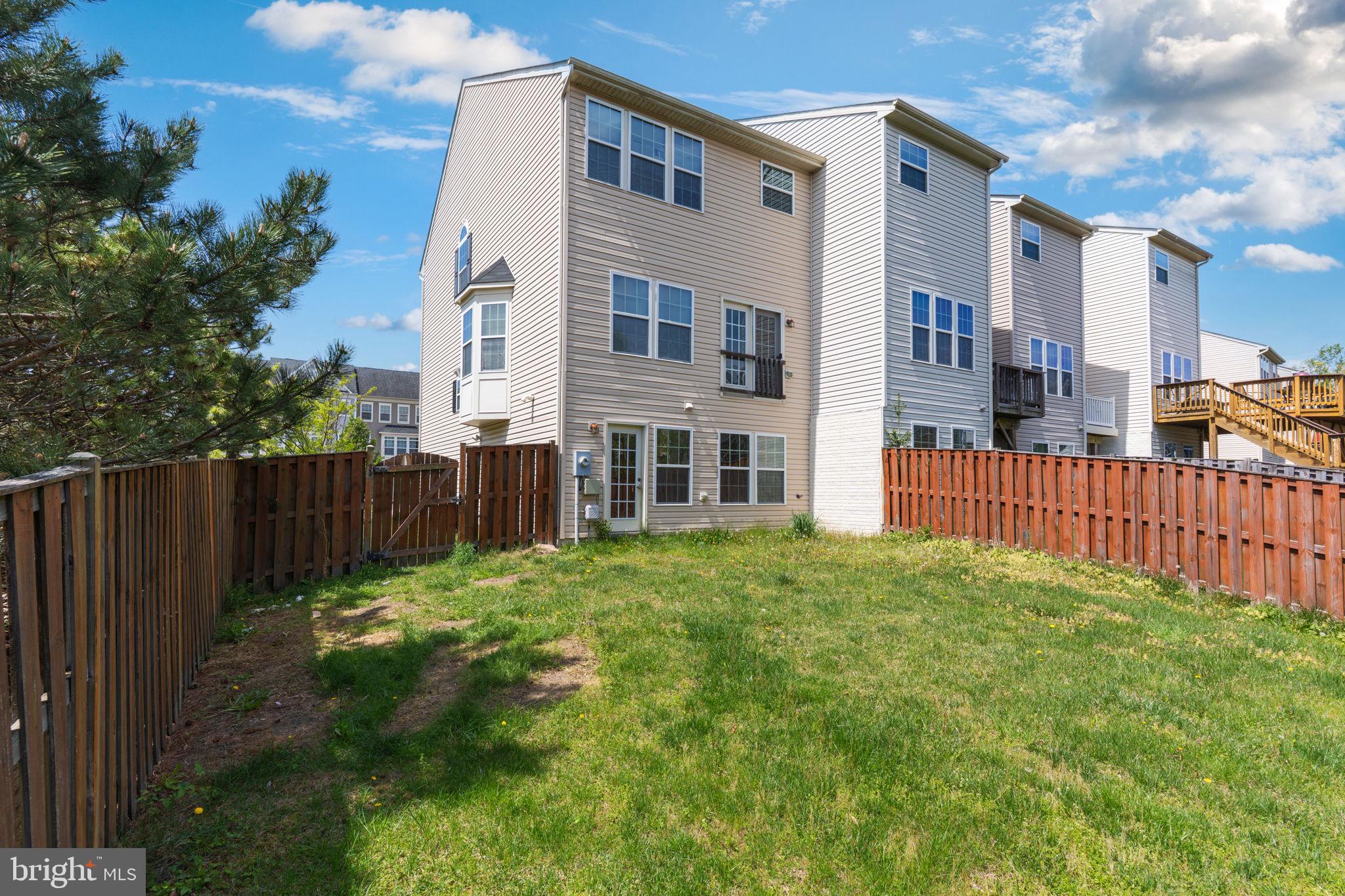 WOODSTREAM - Residential Lease