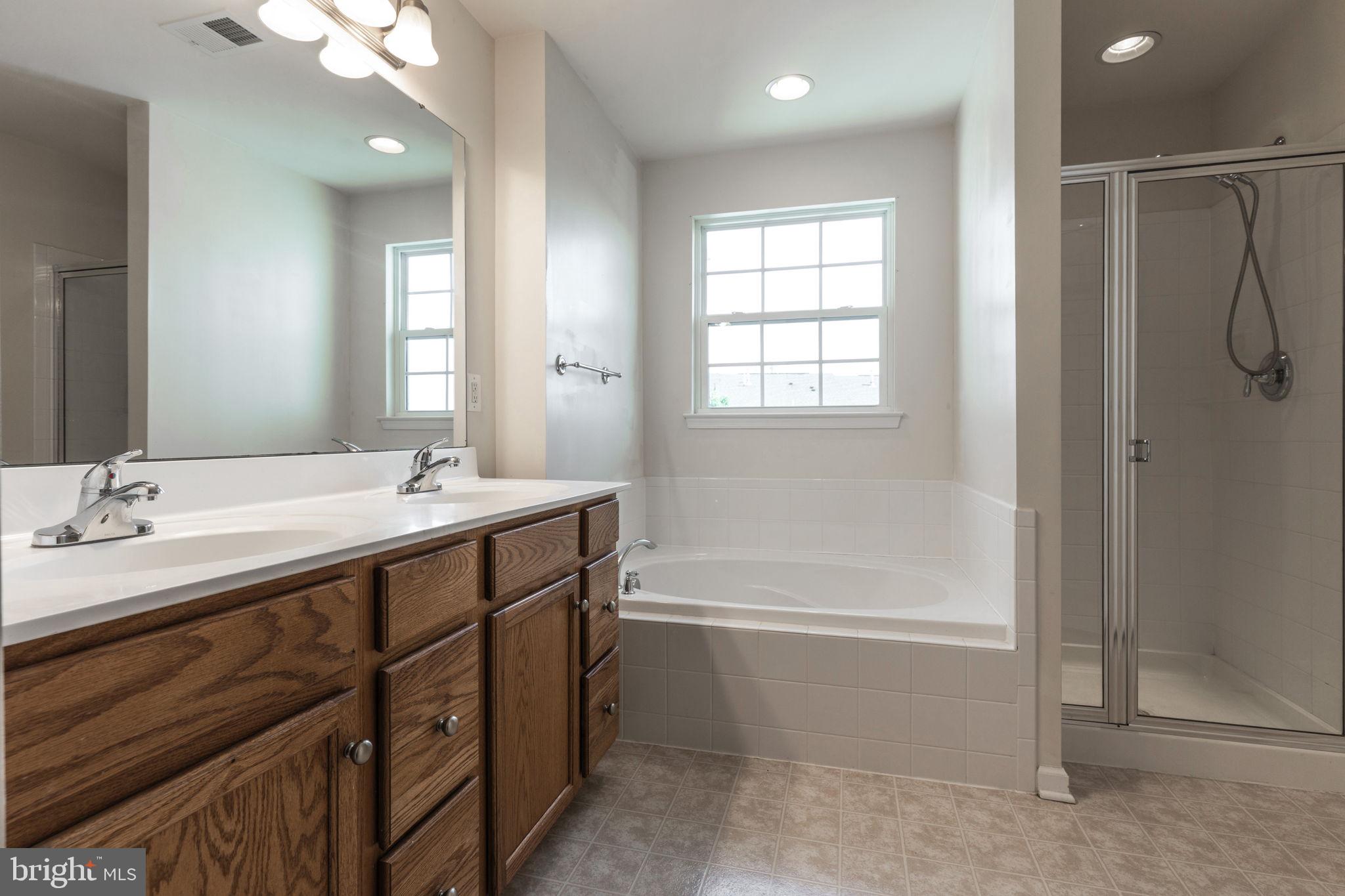 WOODSTREAM - Residential Lease