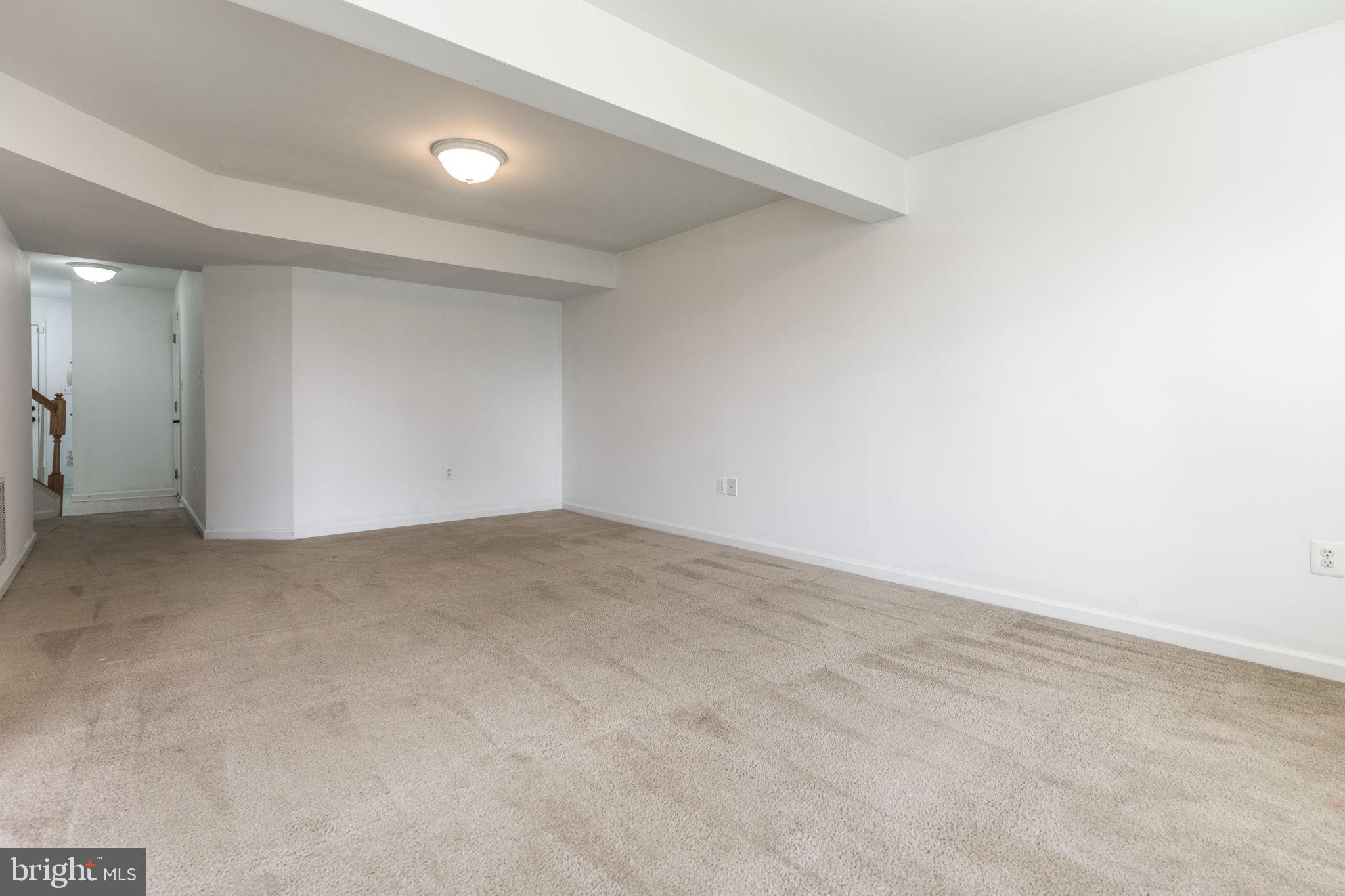 WOODSTREAM - Residential Lease