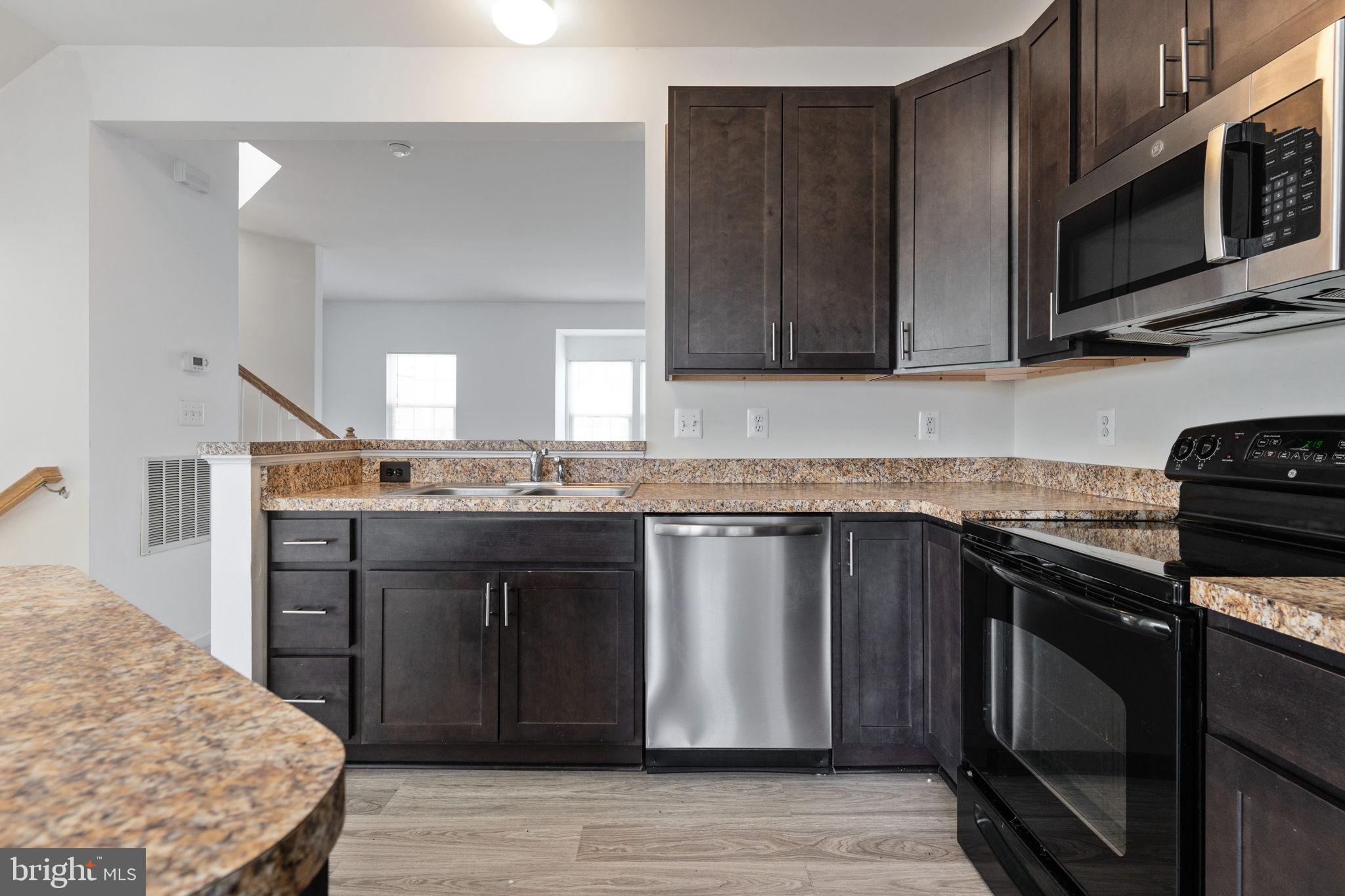 WOODSTREAM - Residential Lease