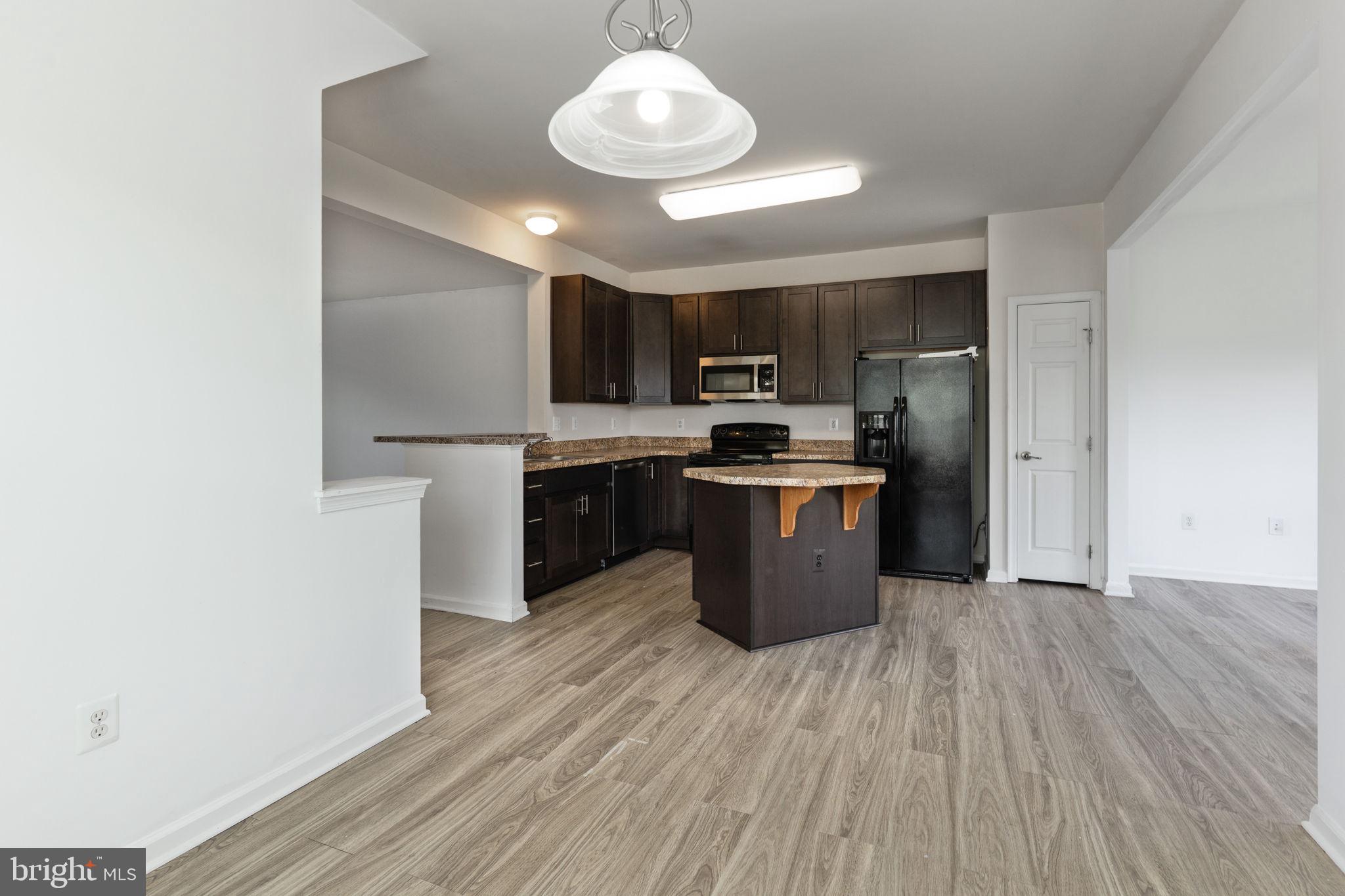 WOODSTREAM - Residential Lease