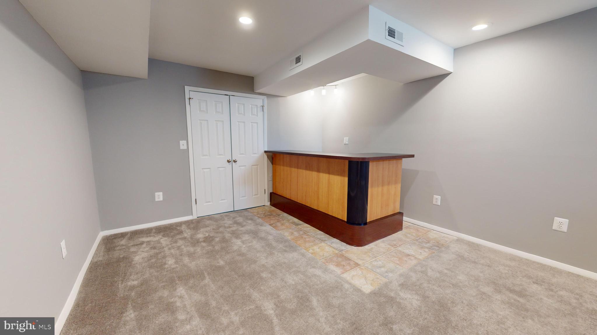 MOUNT HOLLY - Residential