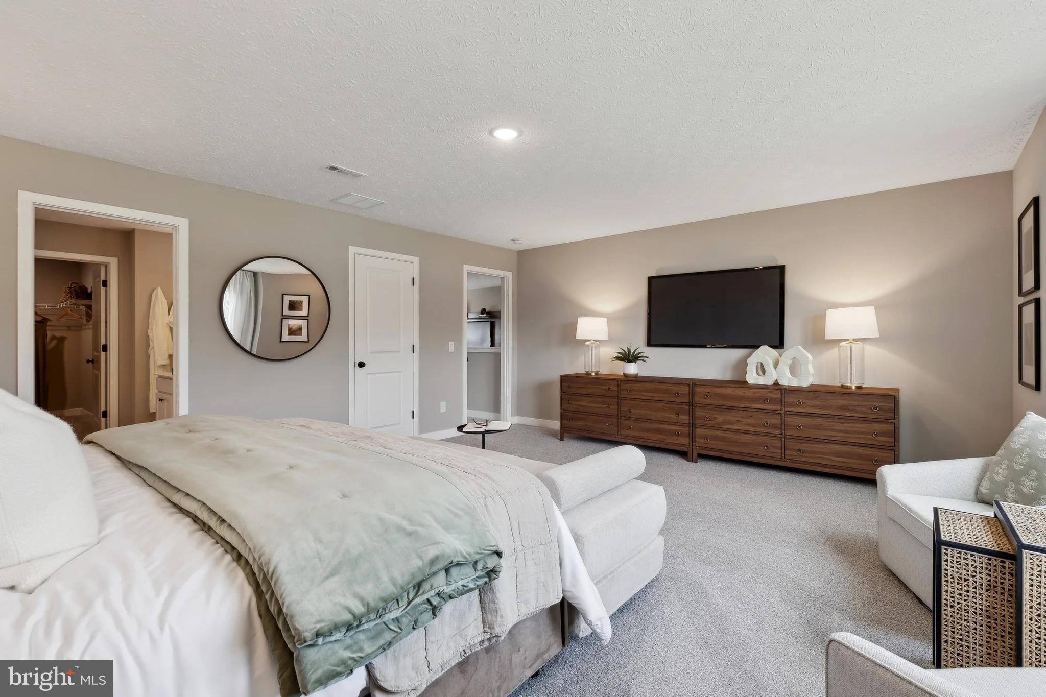 HUNTWELL WEST - Residential