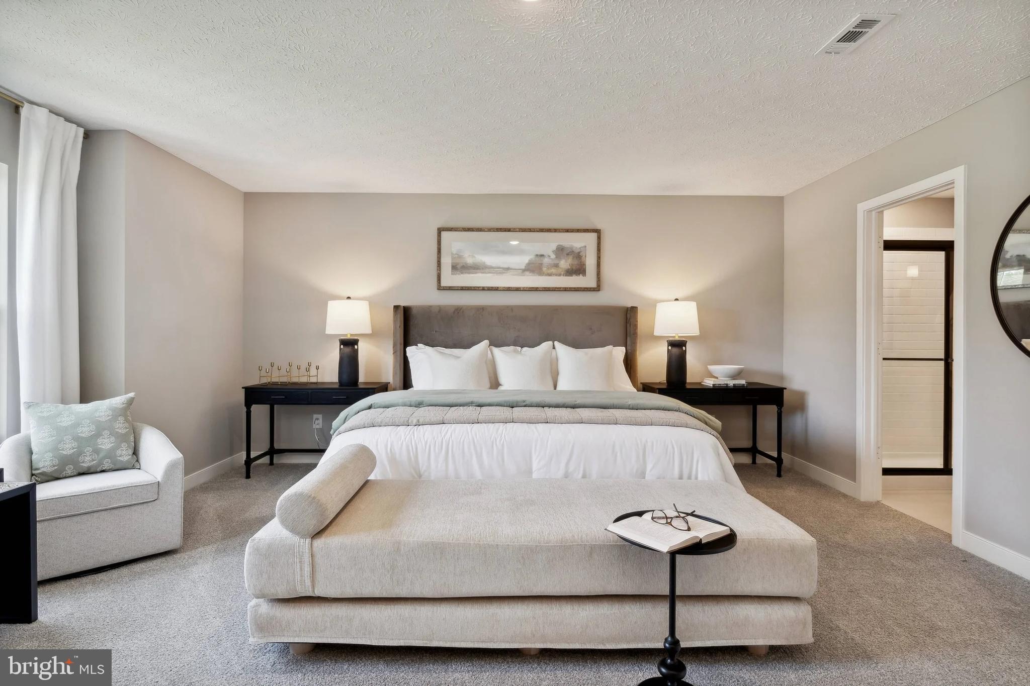 HUNTWELL WEST - Residential