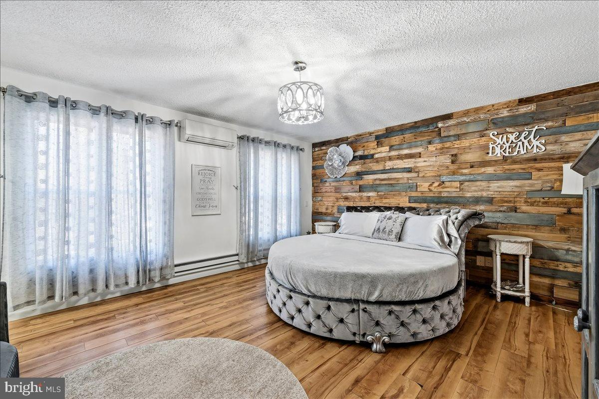 TOWAMENSING TRAIL - Residential