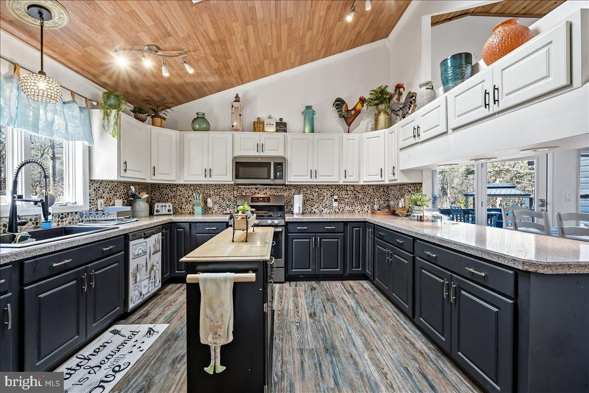 TOWAMENSING TRAIL - Residential