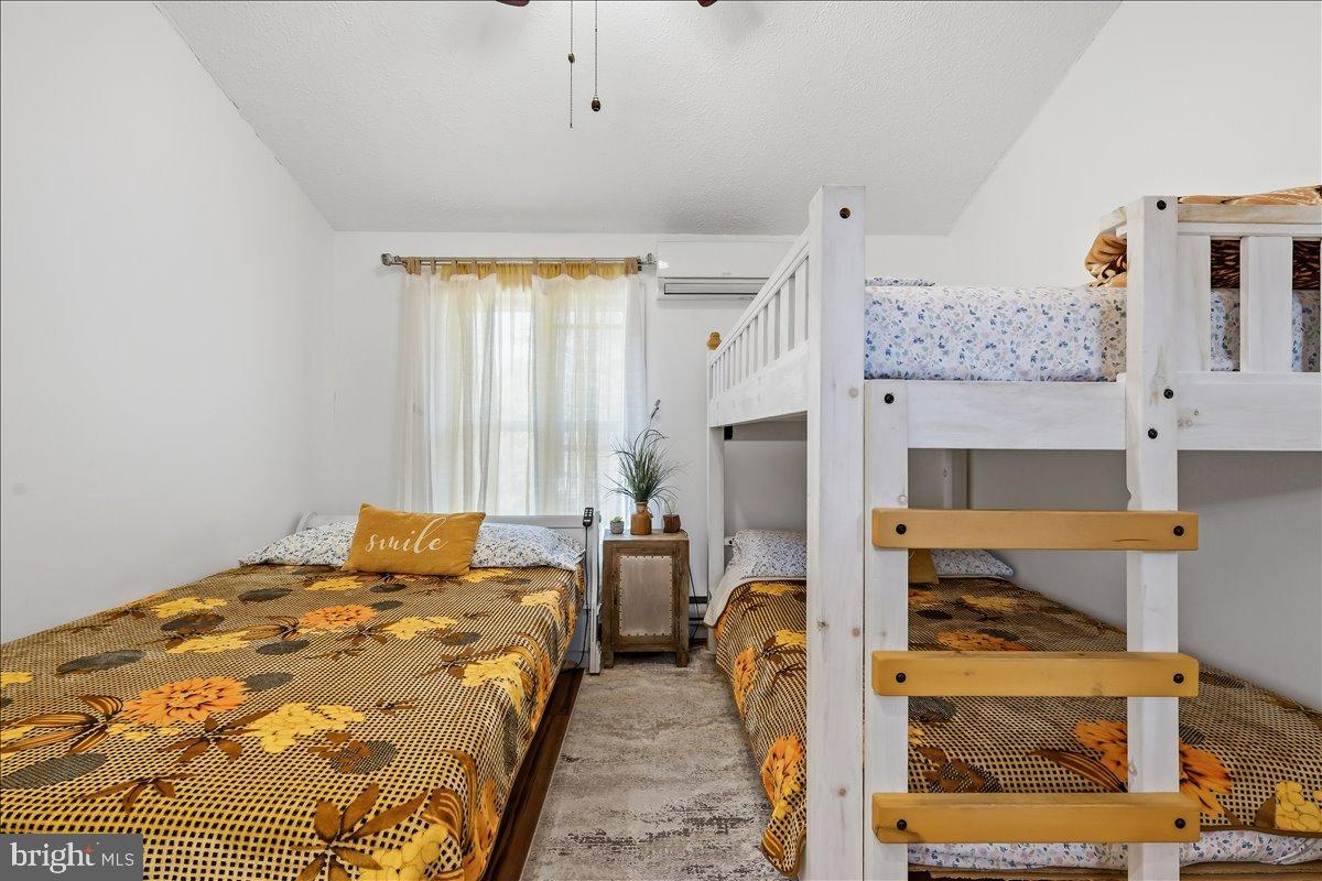 TOWAMENSING TRAIL - Residential