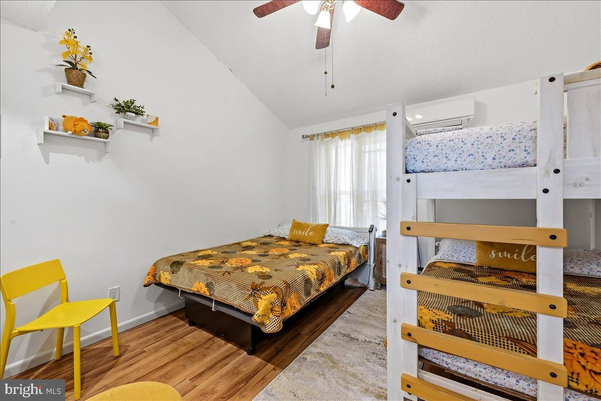 TOWAMENSING TRAIL - Residential