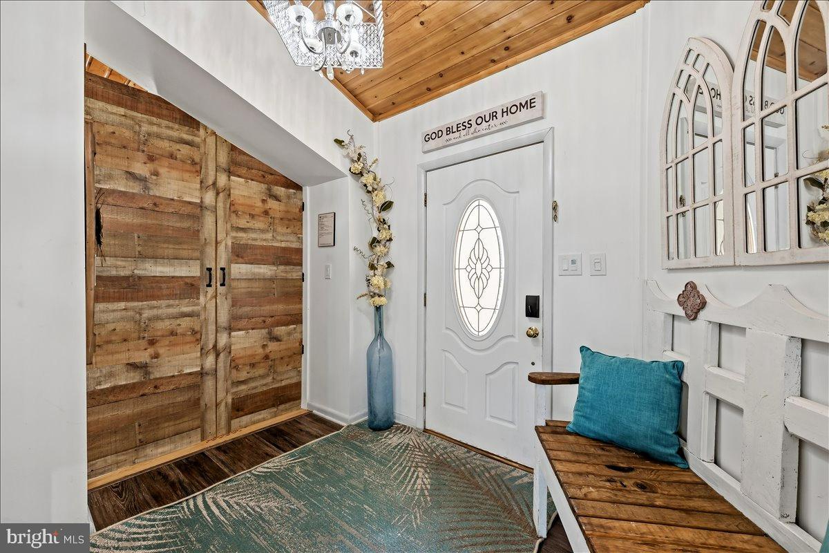 TOWAMENSING TRAIL - Residential