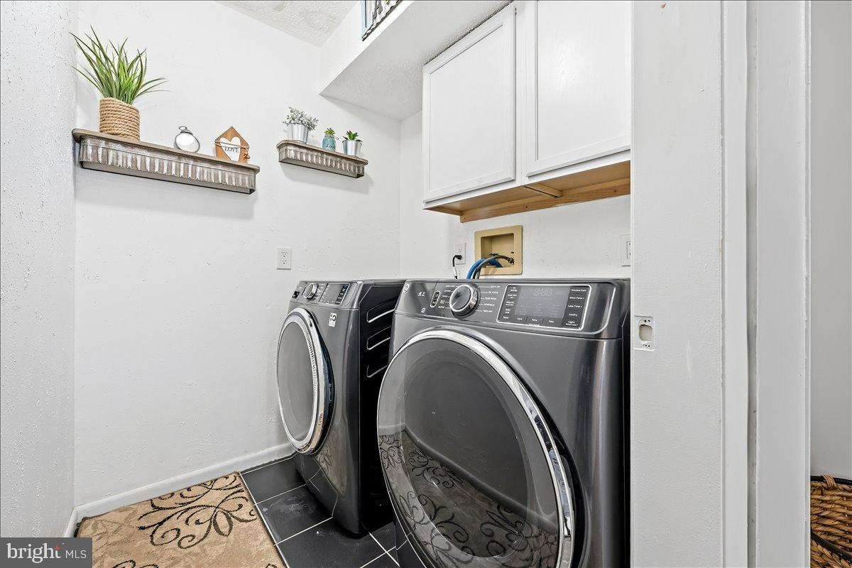 TOWAMENSING TRAIL - Residential