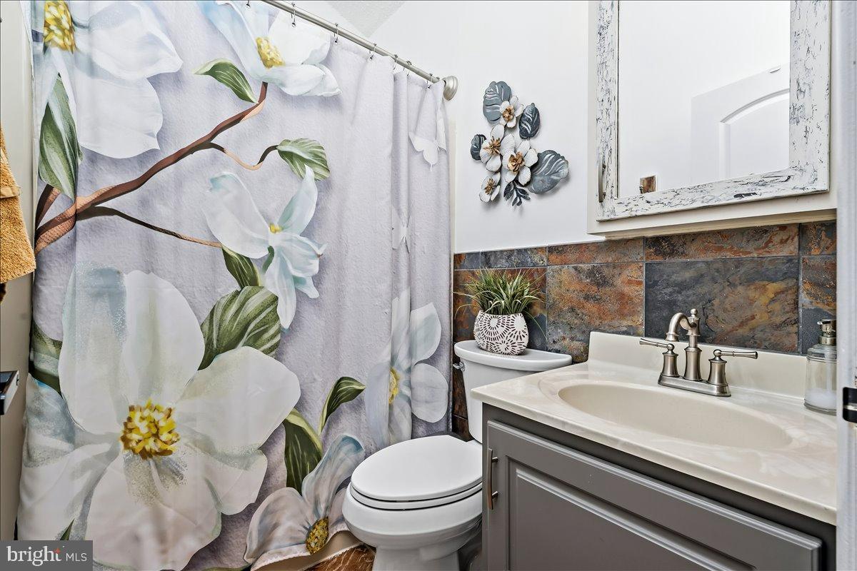 TOWAMENSING TRAIL - Residential