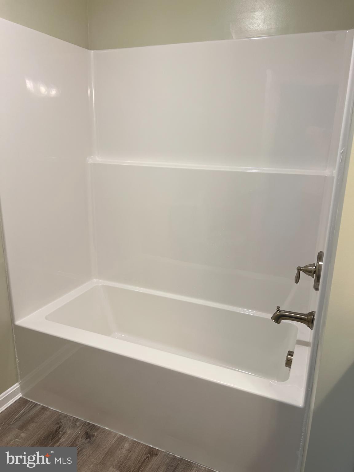 LONG VIEW - Residential