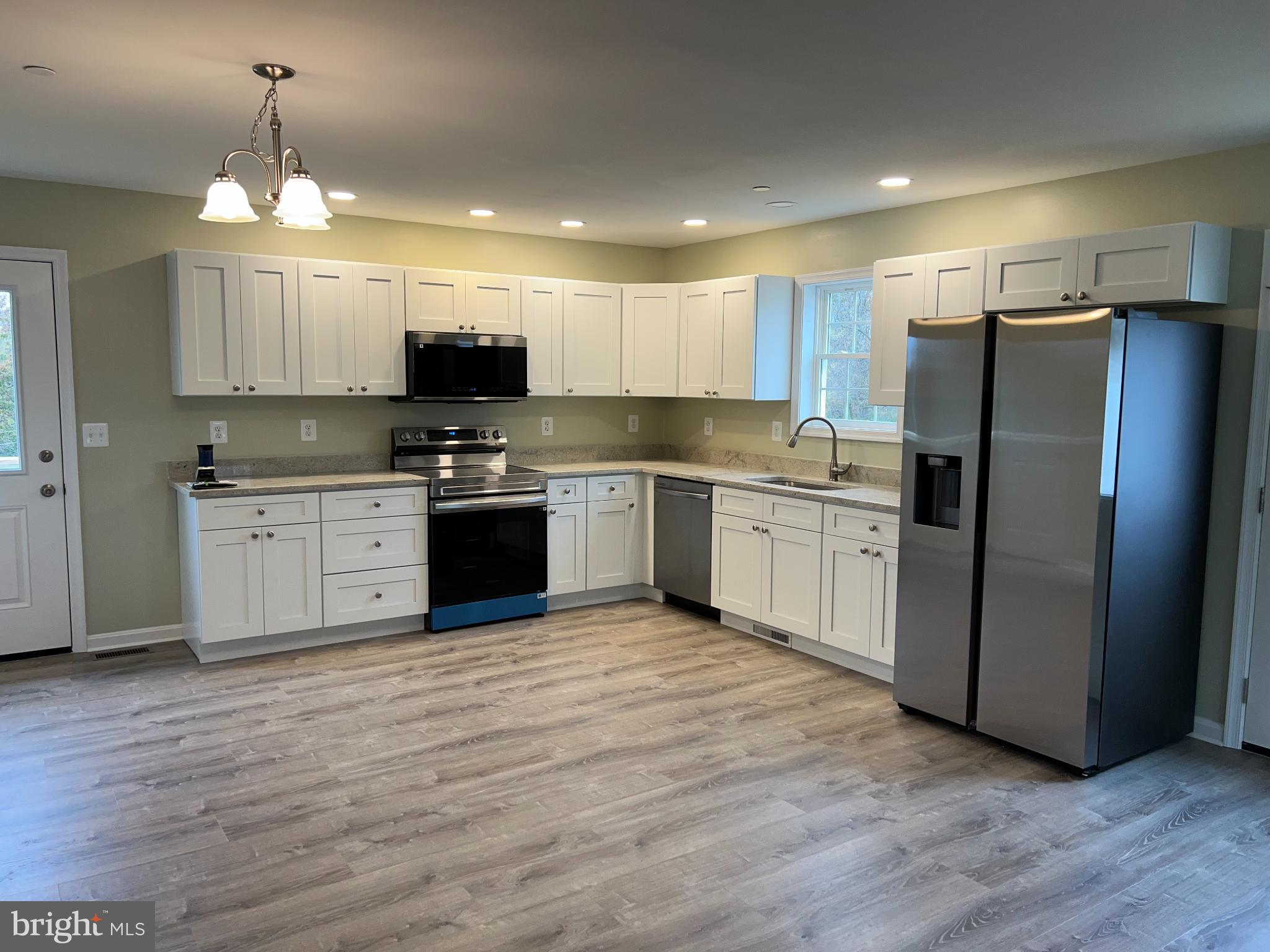 LONG VIEW - Residential