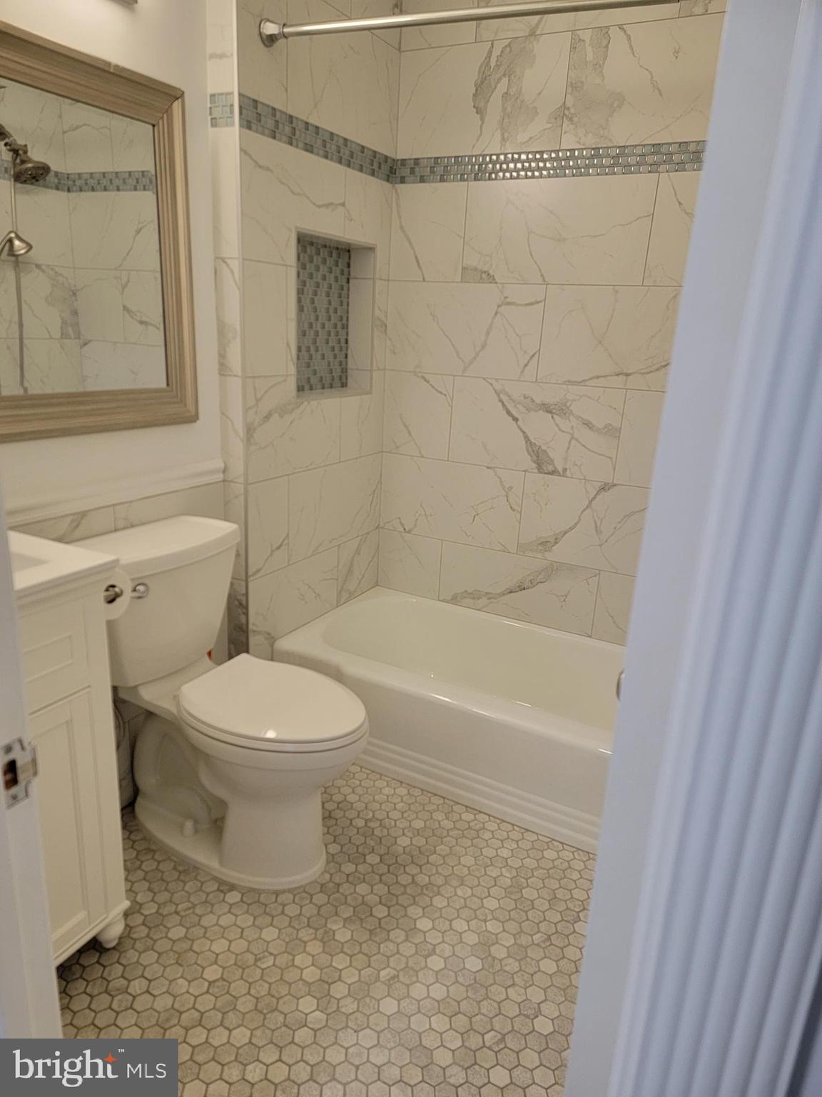 OLD TOWN ALEXANDRIA - Residential Lease