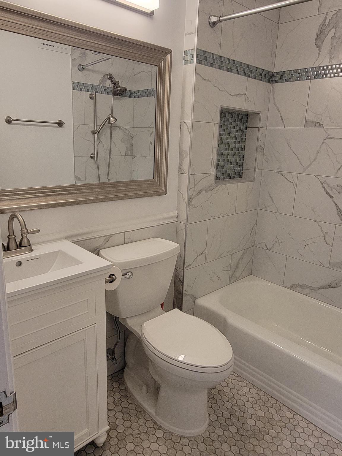 OLD TOWN ALEXANDRIA - Residential Lease