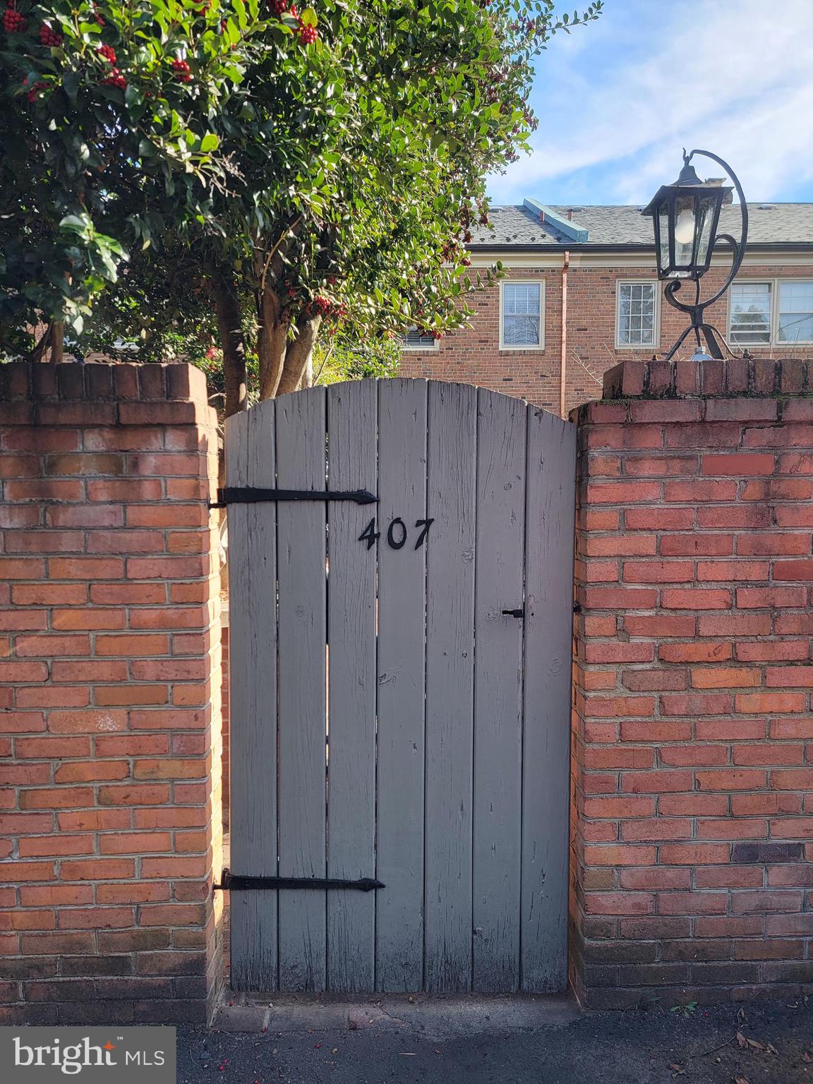 OLD TOWN ALEXANDRIA - Residential Lease