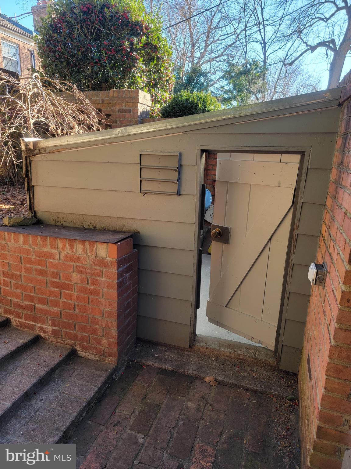 OLD TOWN ALEXANDRIA - Residential Lease