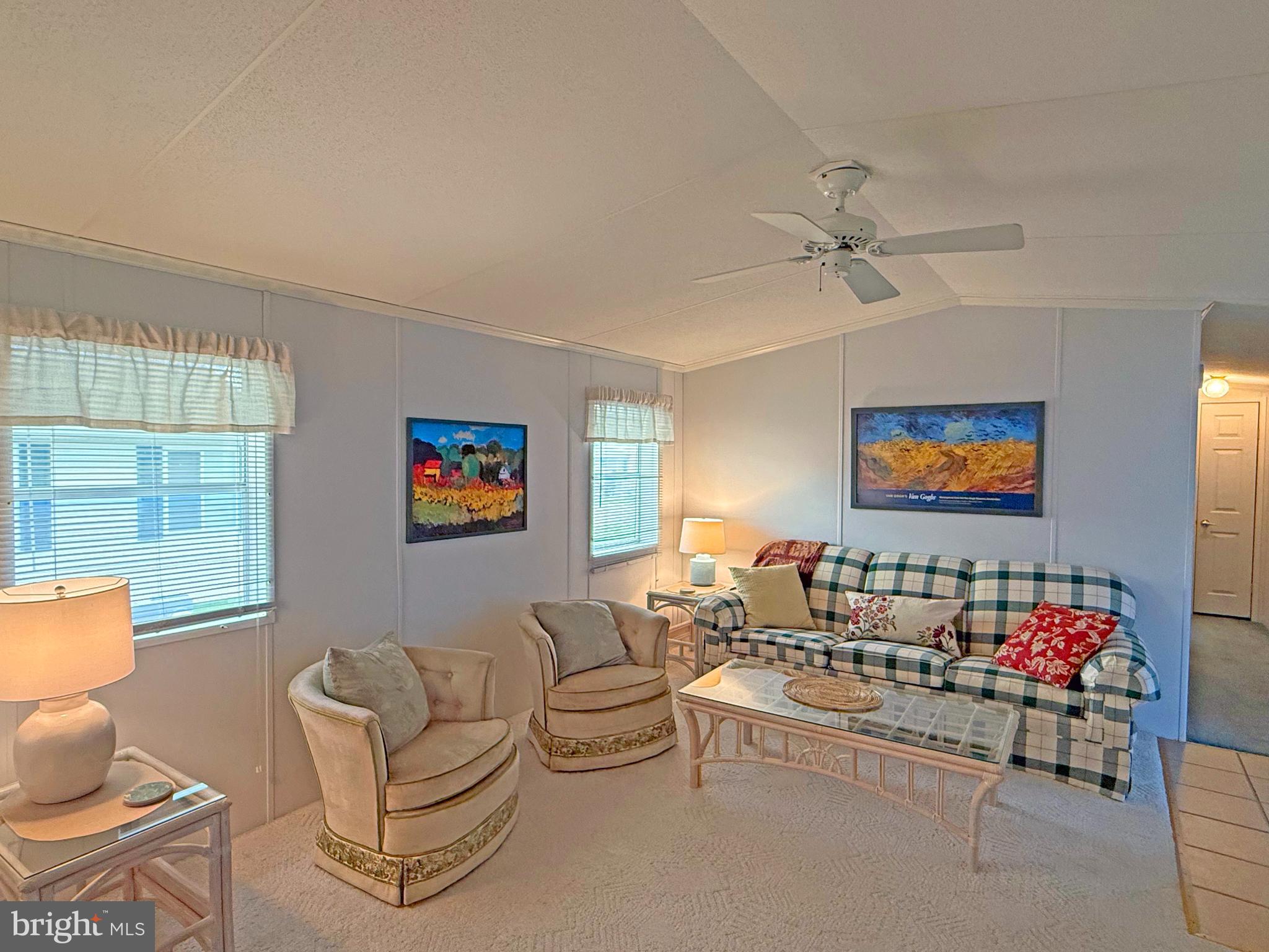 22 SUNNYFIELD ROAD E-13