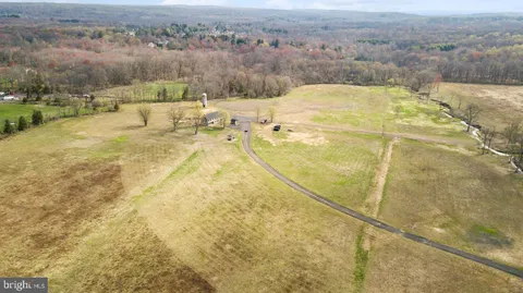 12 Lynnbrook Drive, Lambertville, NJ MLS: NJME2057726