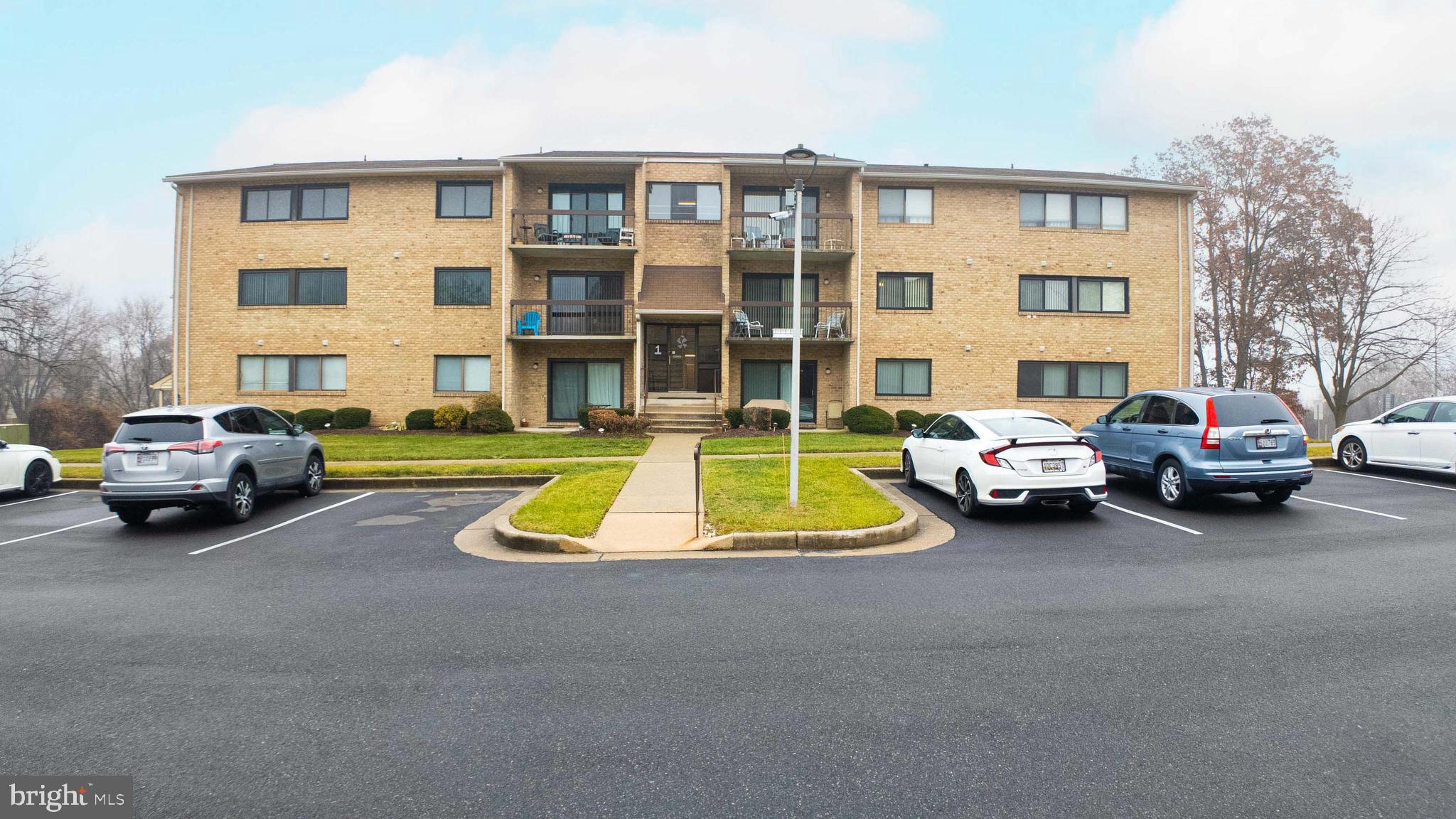 KENWOOD GARDENS - Residential