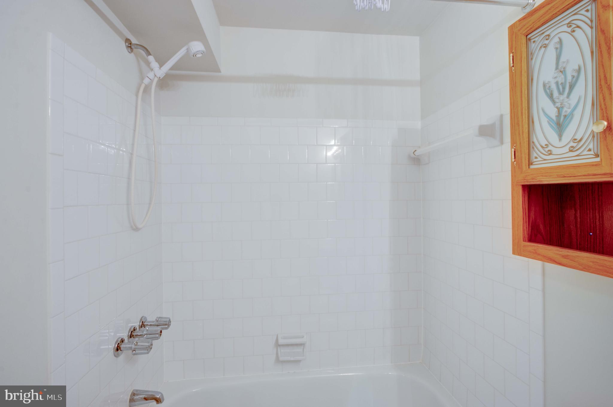 KENWOOD GARDENS - Residential