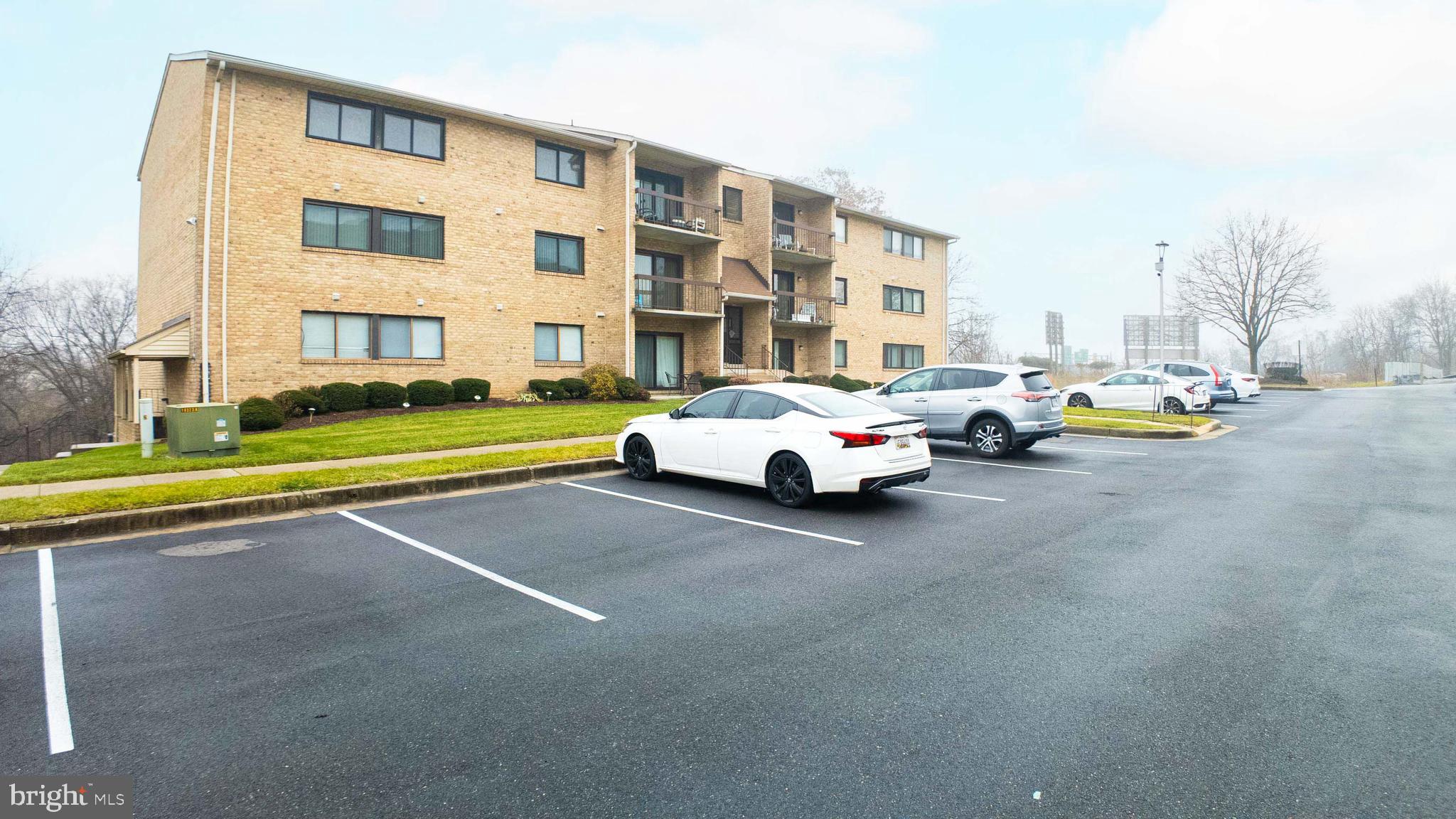 KENWOOD GARDENS - Residential