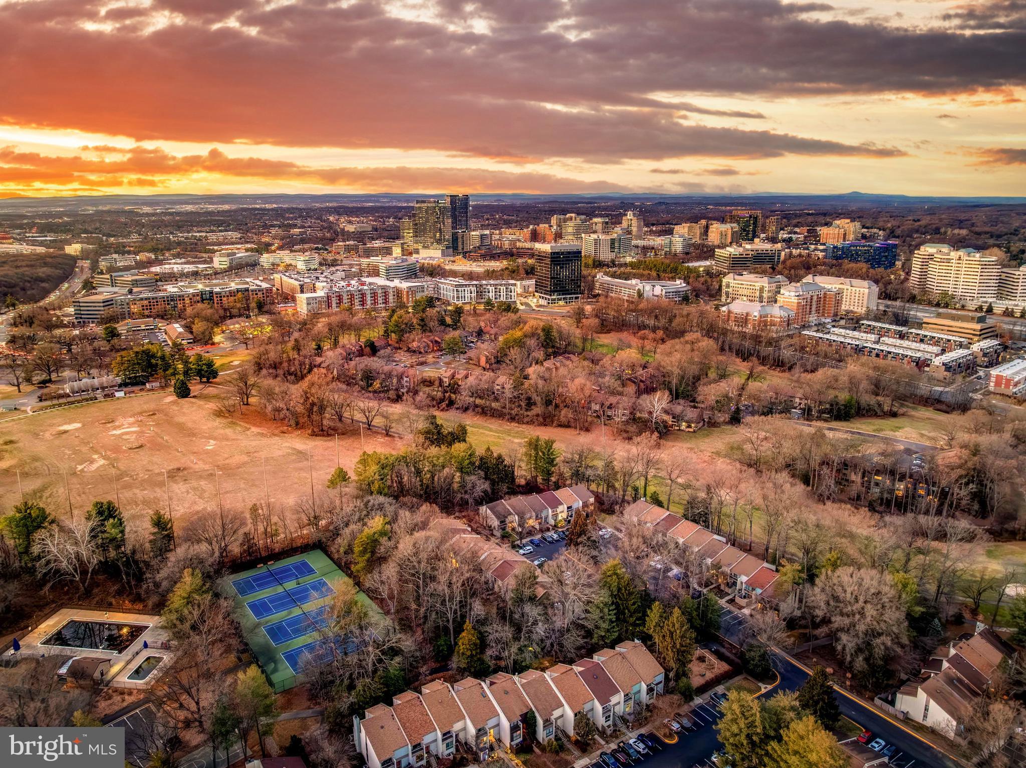 RESTON - Residential