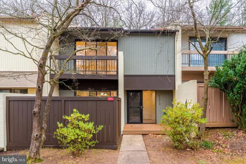 11713 NEWBRIDGE COURT RESTON VA 20191