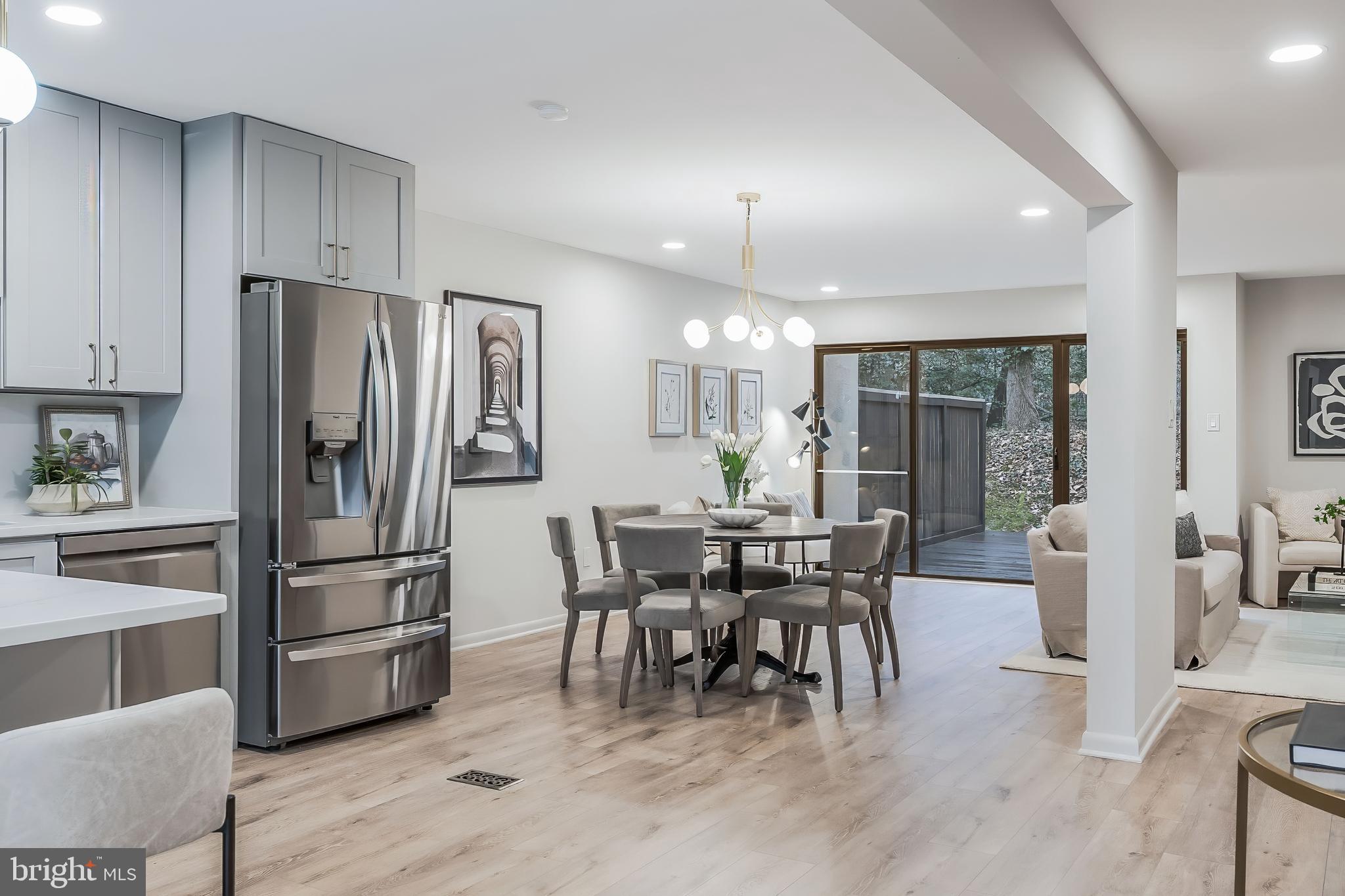 RESTON - Residential