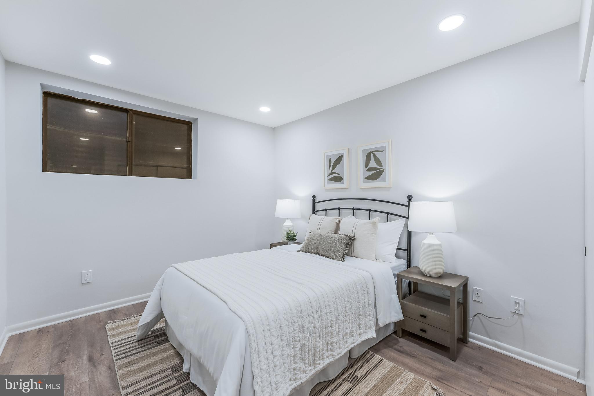 RESTON - Residential