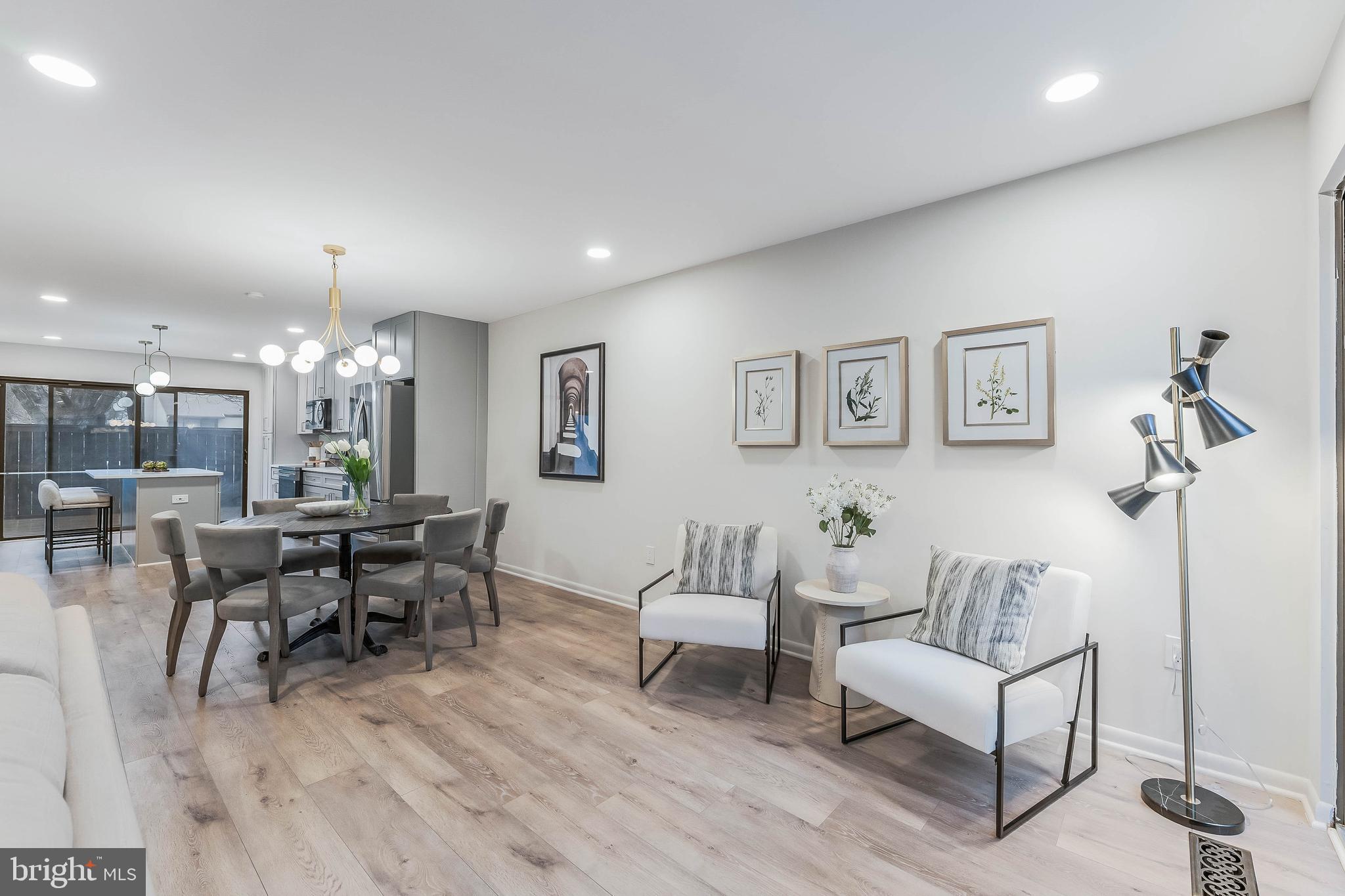 RESTON - Residential