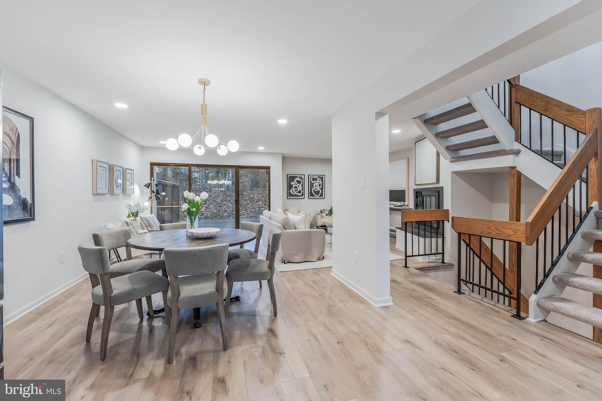 RESTON - Residential