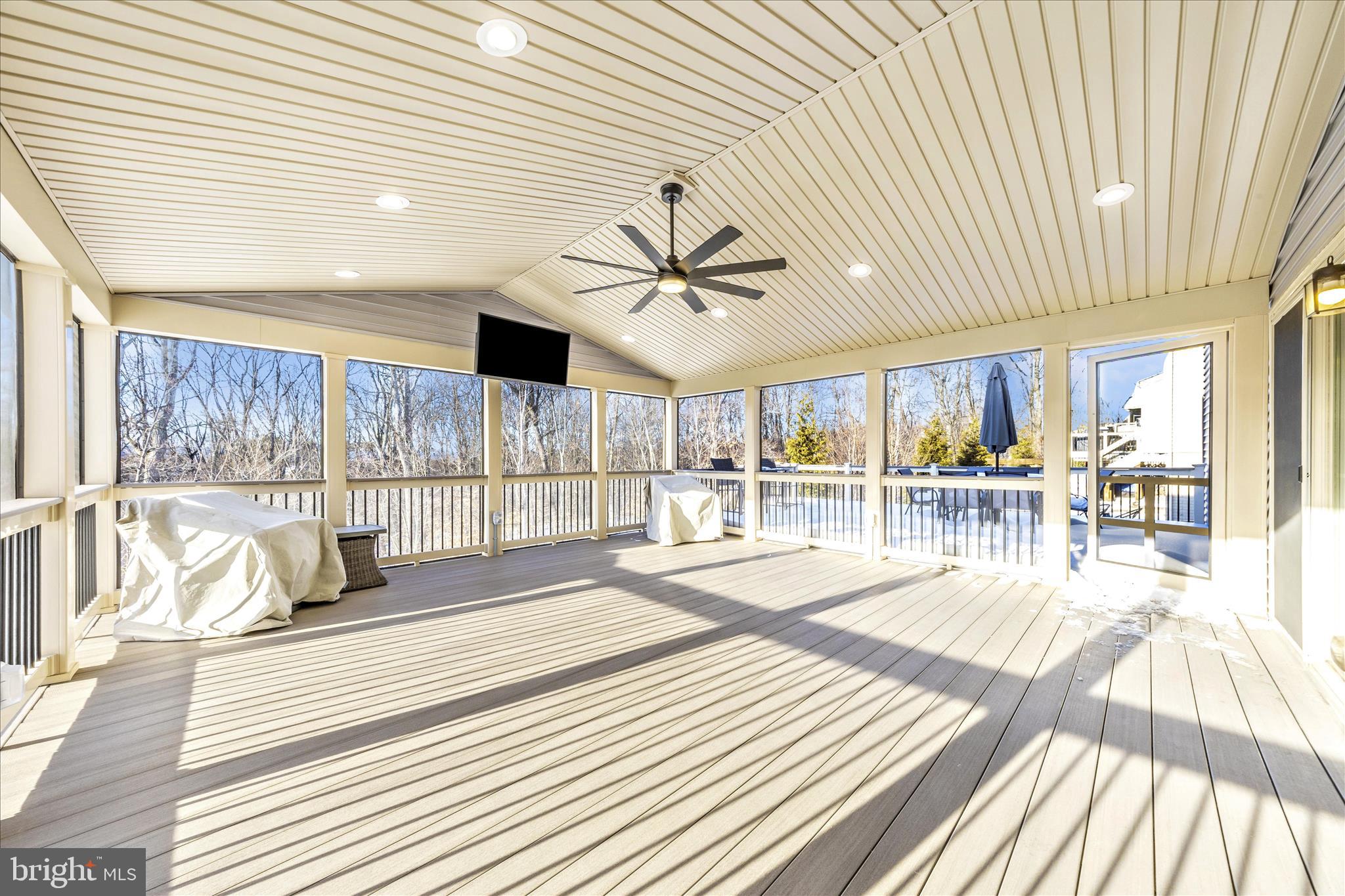 WOODRIDGE - Residential