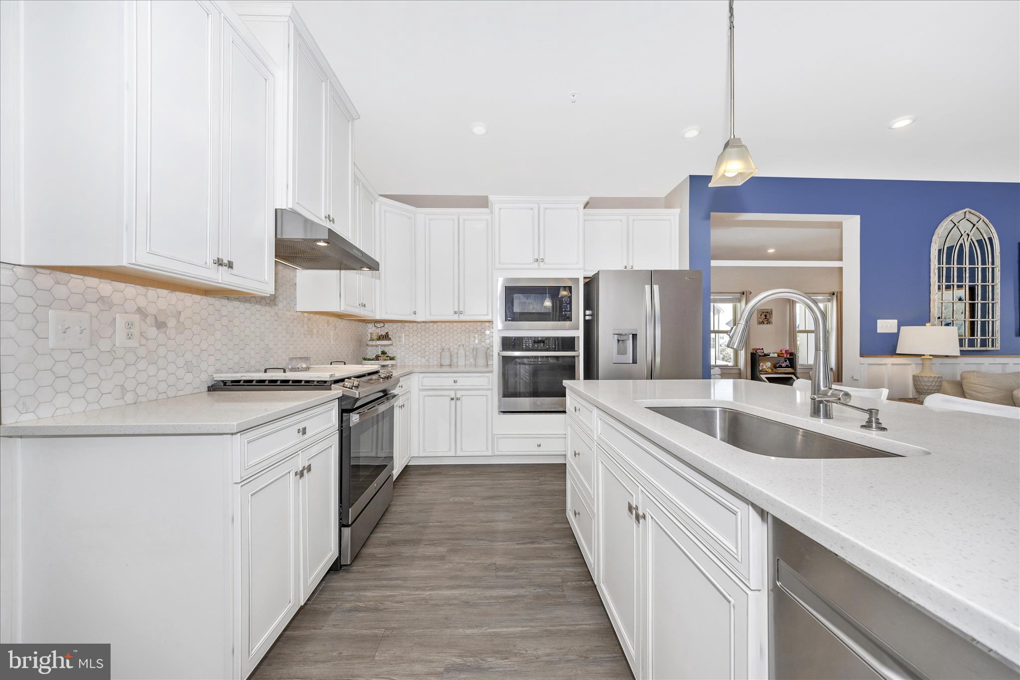 WOODRIDGE - Residential