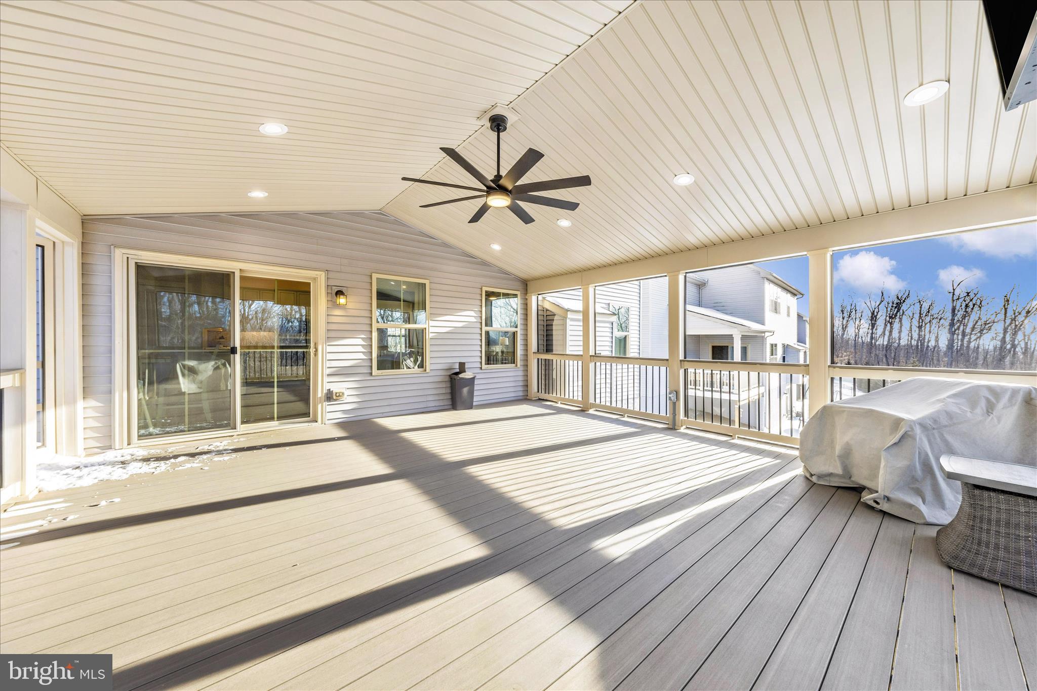 WOODRIDGE - Residential