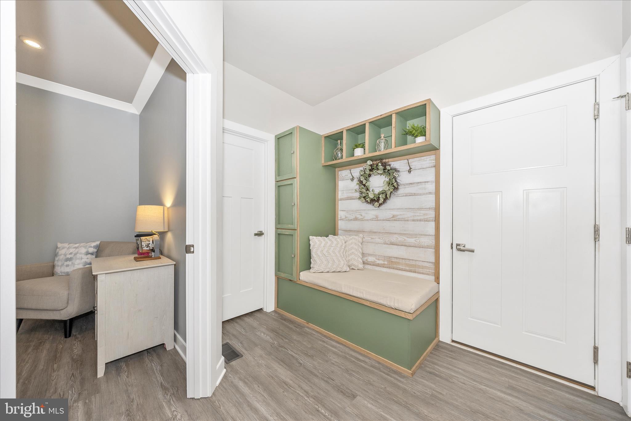 WOODRIDGE - Residential