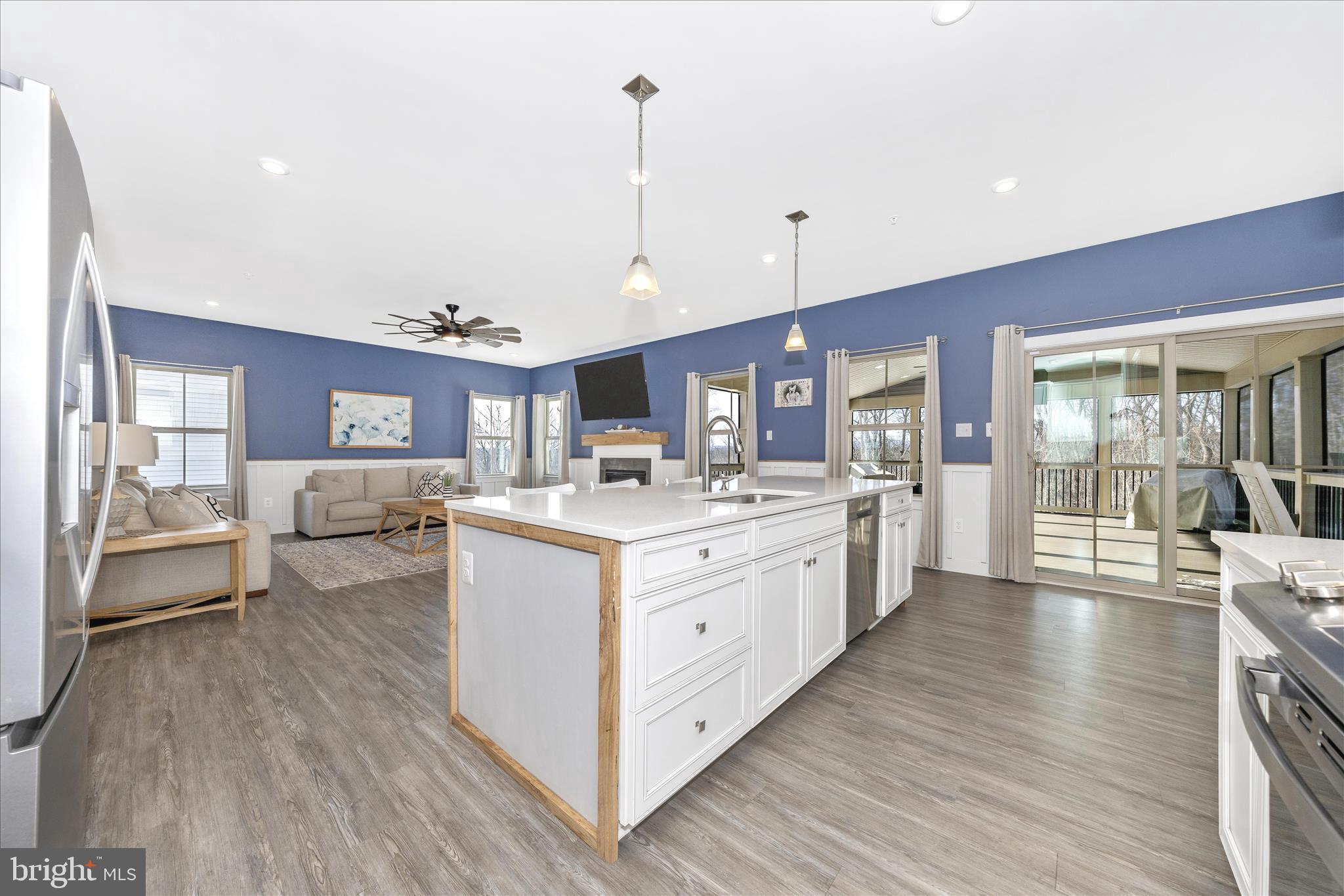 WOODRIDGE - Residential