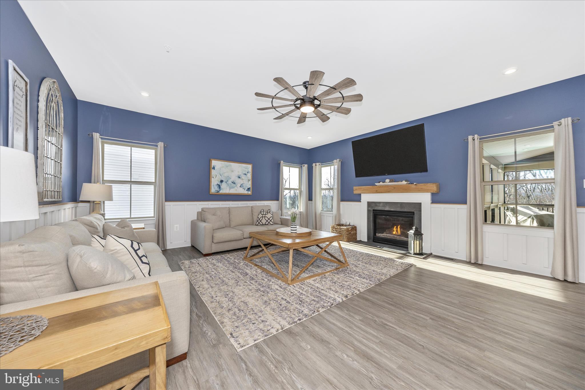 WOODRIDGE - Residential