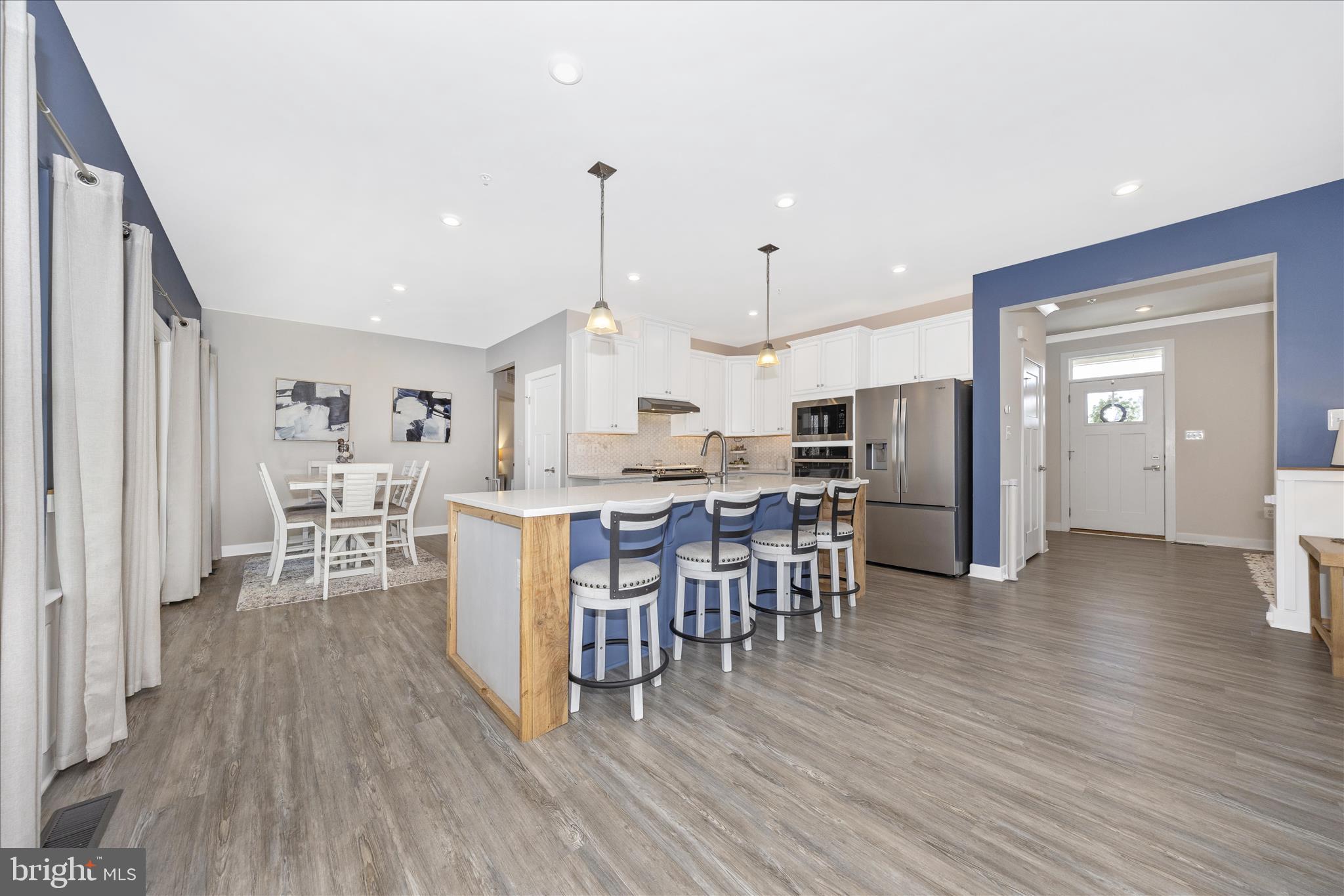 WOODRIDGE - Residential