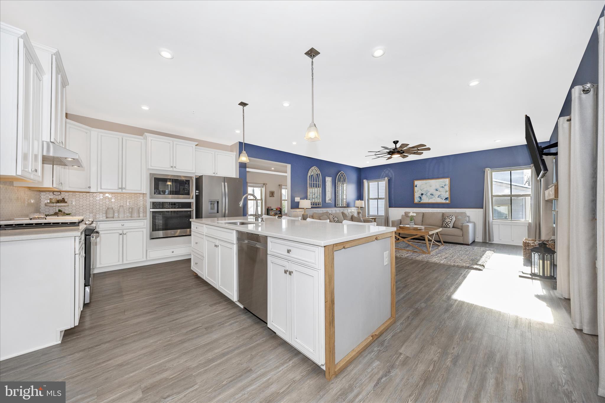 WOODRIDGE - Residential