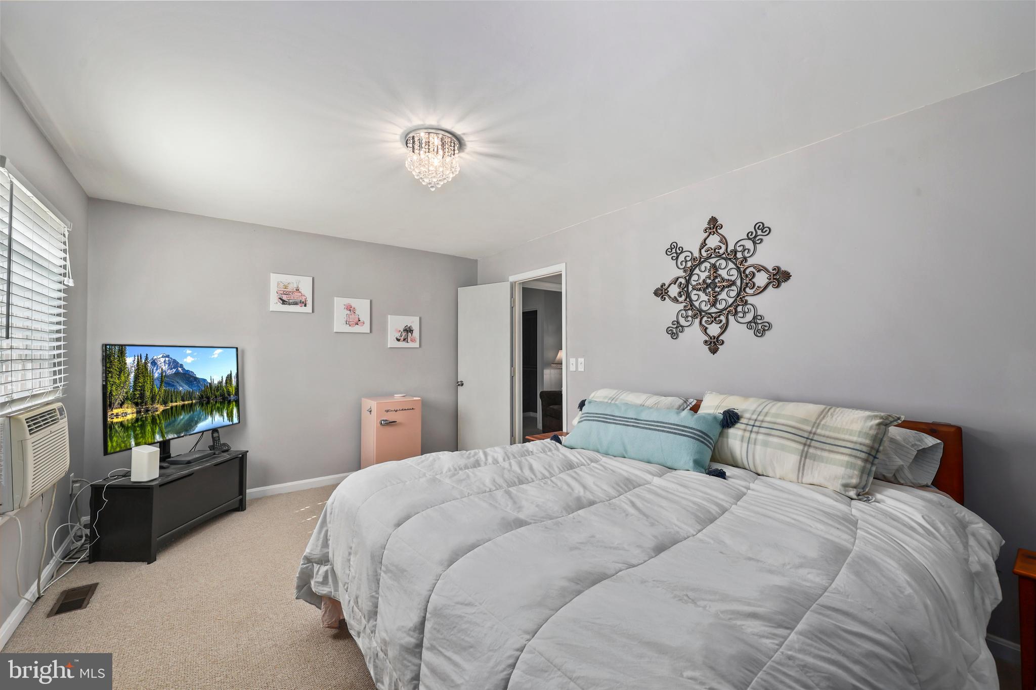 TOWN OF PURCELLVILLE - Residential