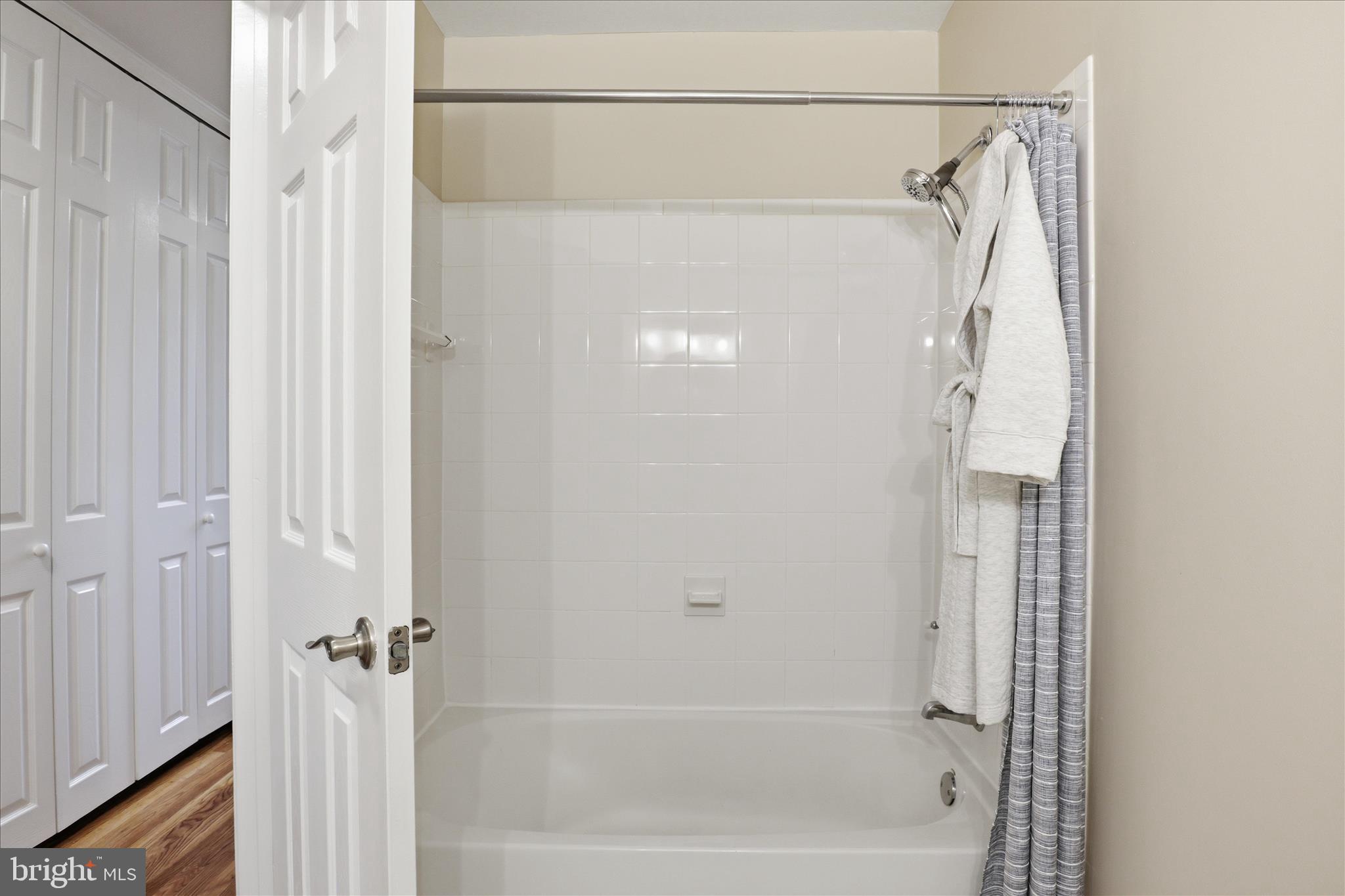 KINGS PARK - Residential