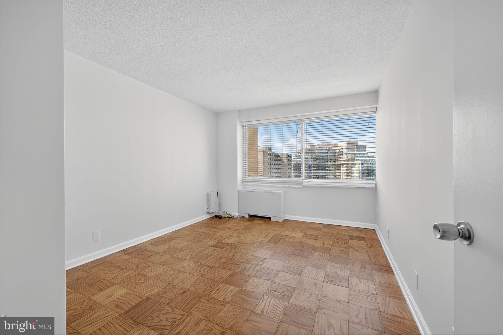 FRIENDSHIP HEIGHTS - Residential