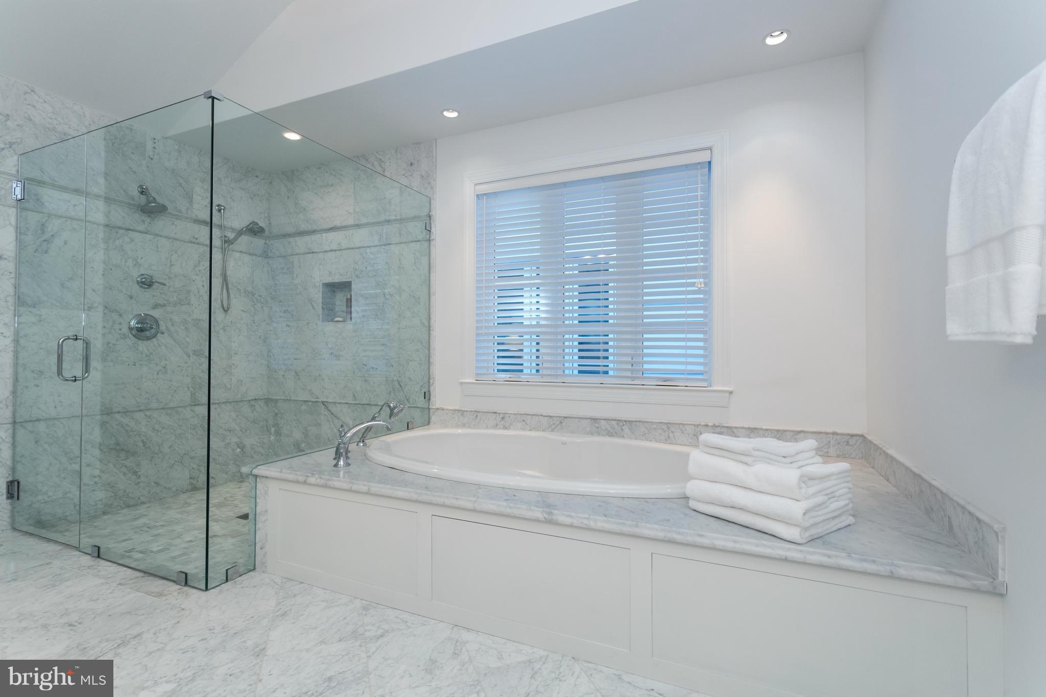 LANGLEY FOREST - Residential