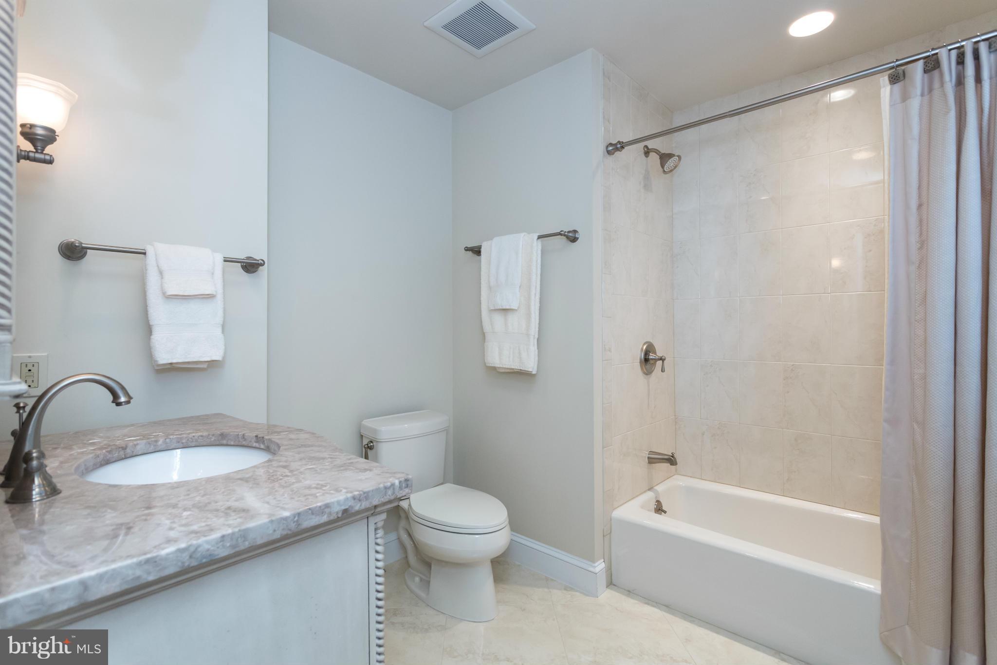 LANGLEY FOREST - Residential