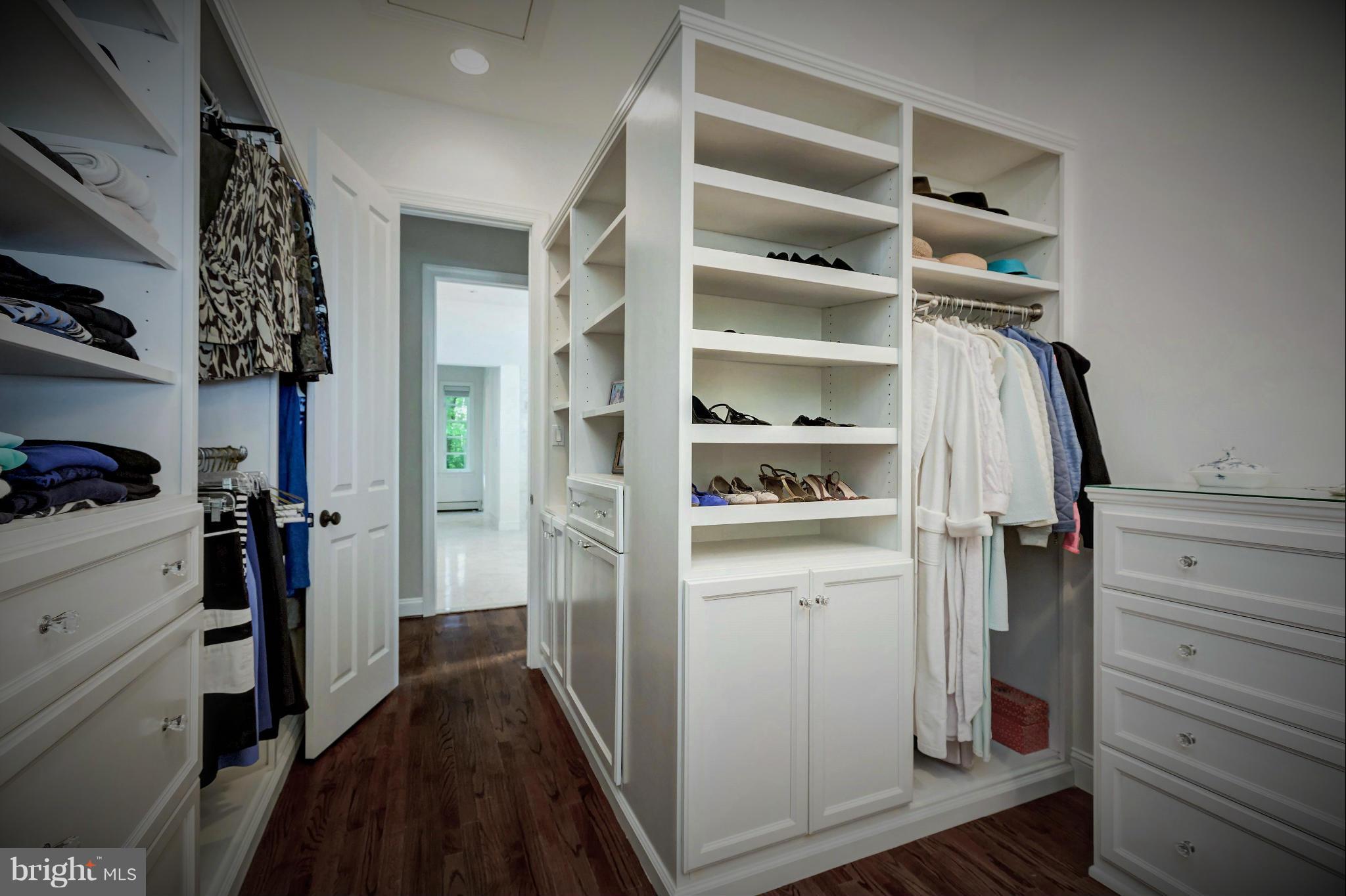 LANGLEY FOREST - Residential