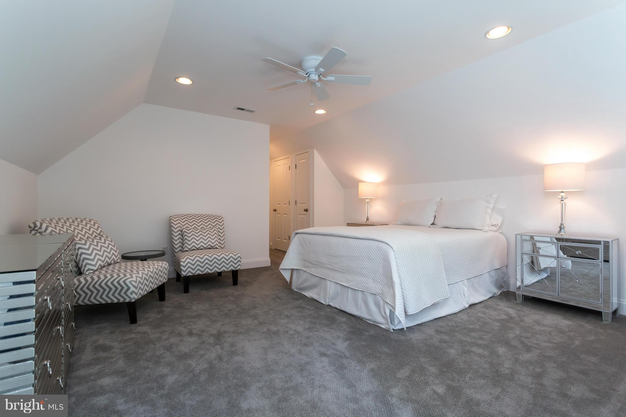 LANGLEY FOREST - Residential