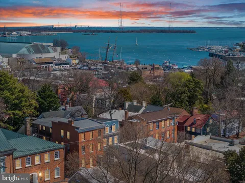 146 Duke Of Gloucester Street, Annapolis, MD MLS: MDAA2108604