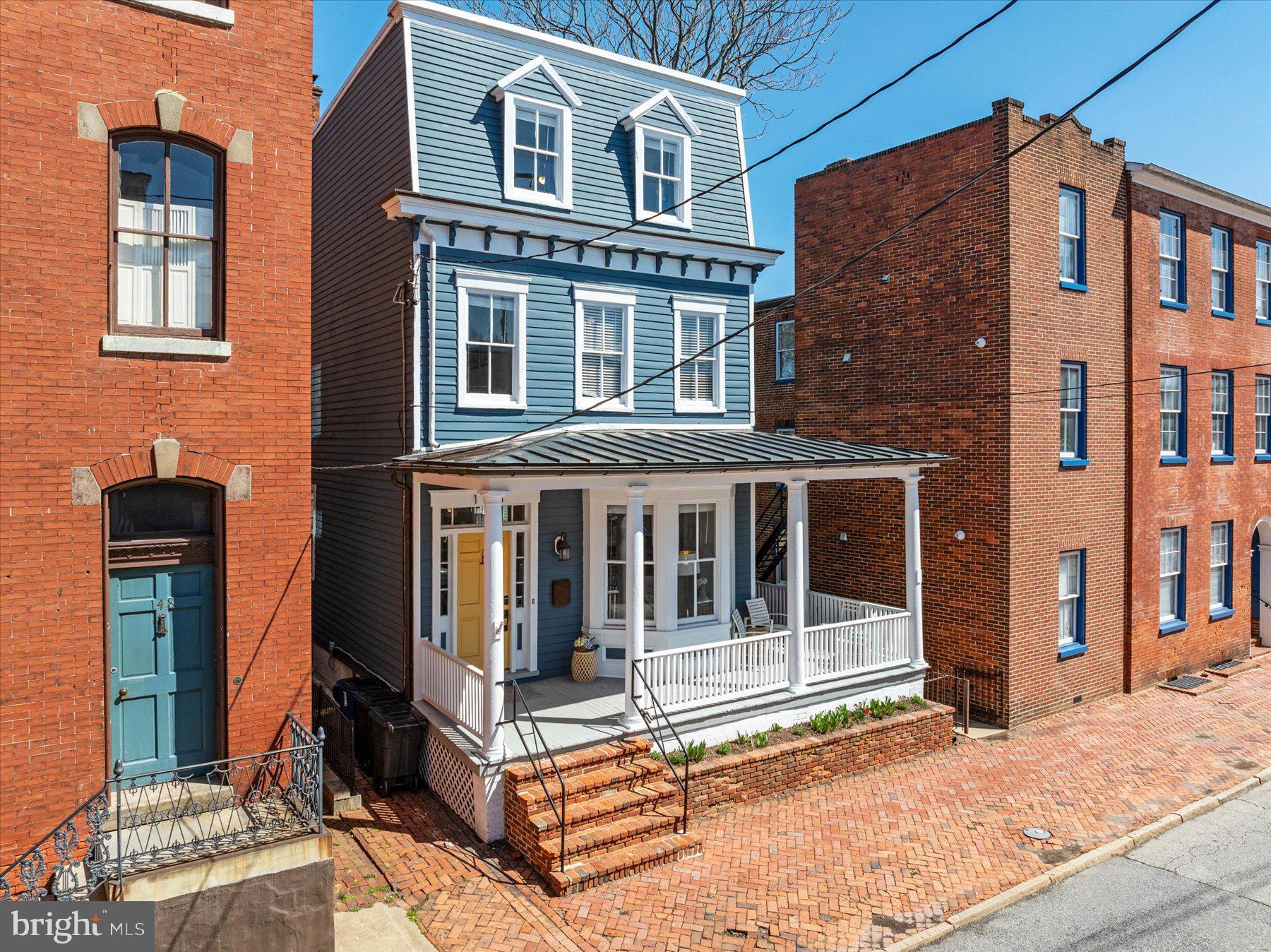 HISTORIC DISTRICT - Residential
