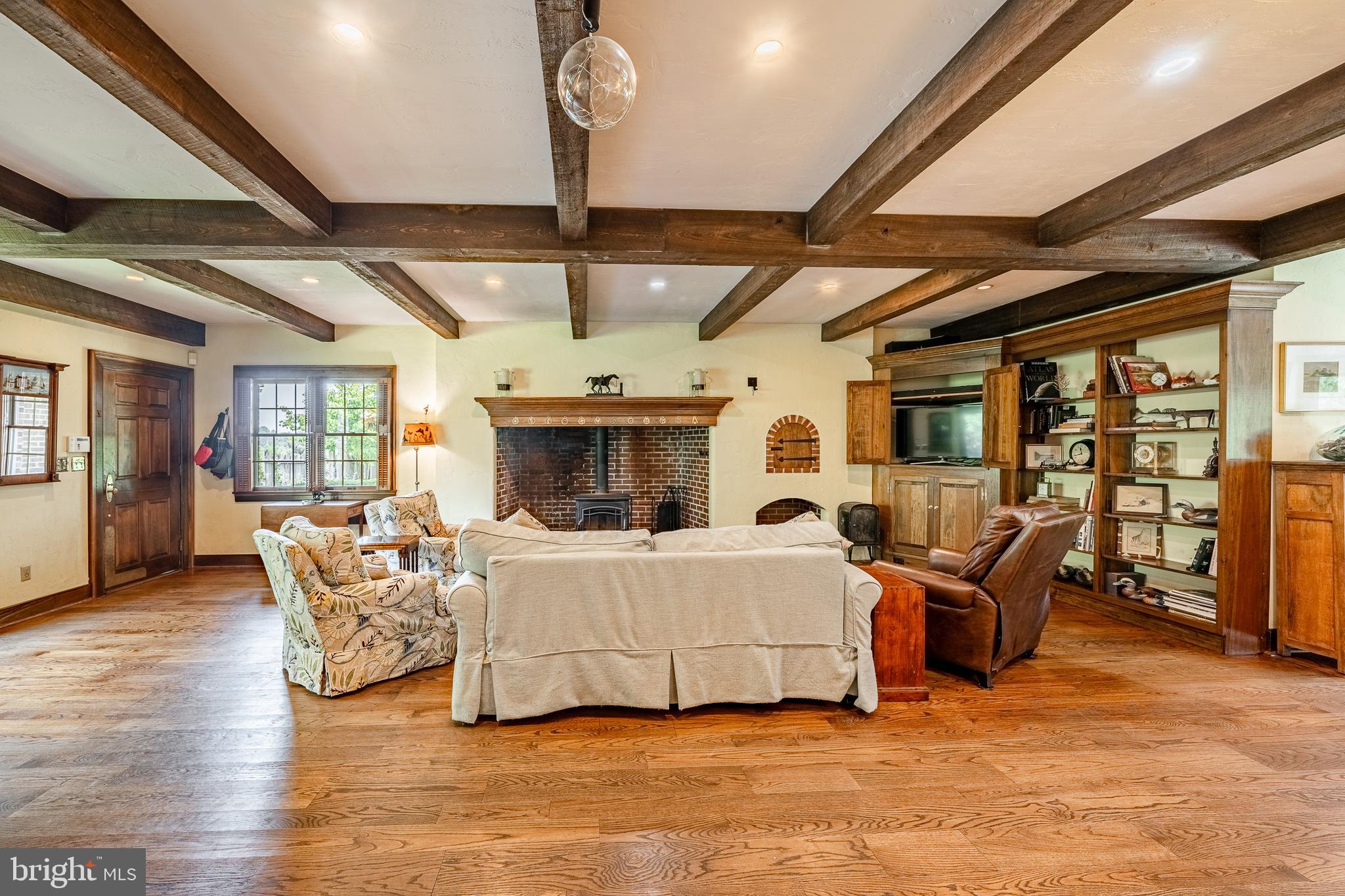 CHESHIRE HUNT - Residential